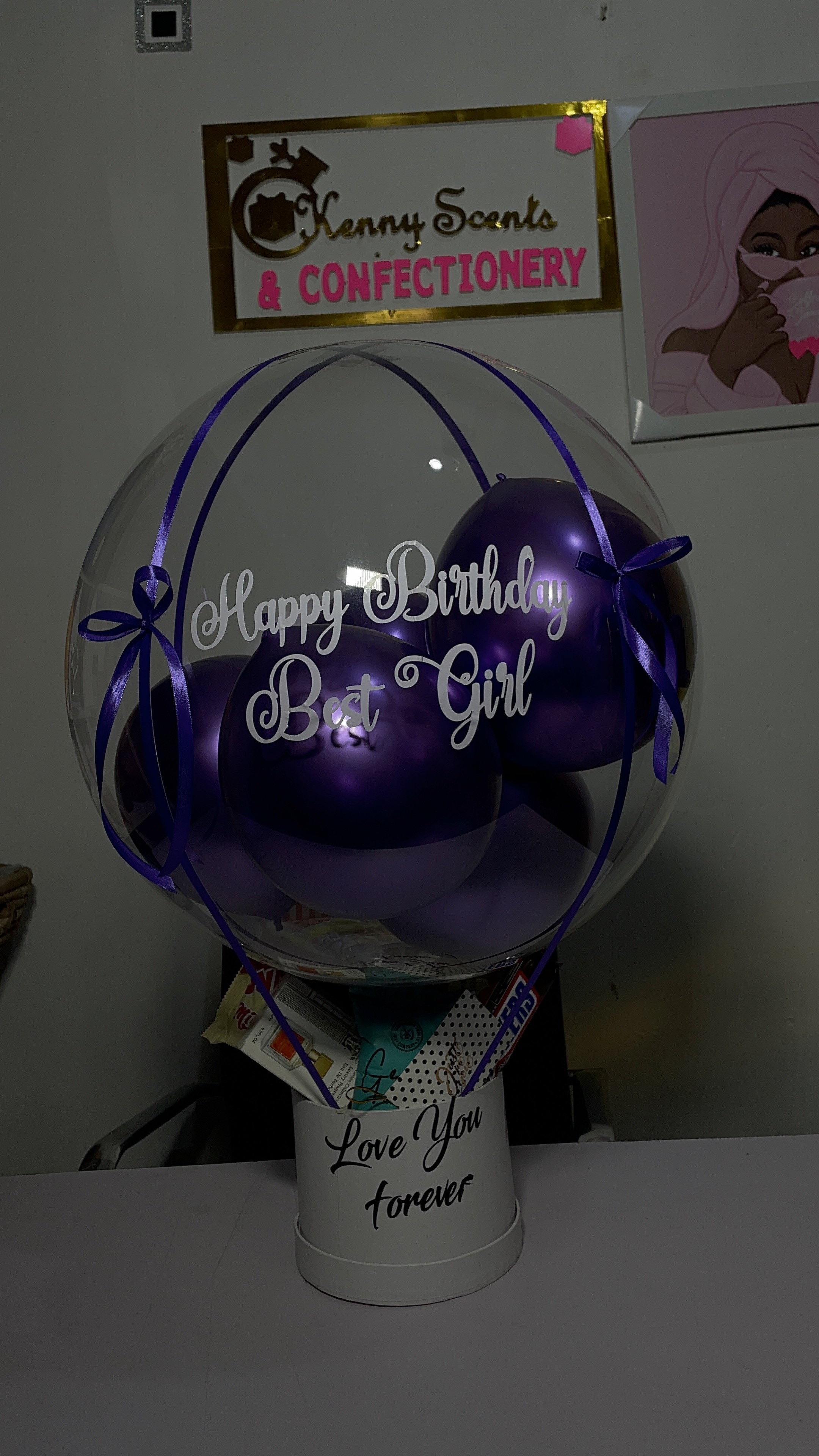 Balloon treat boxes for girls image