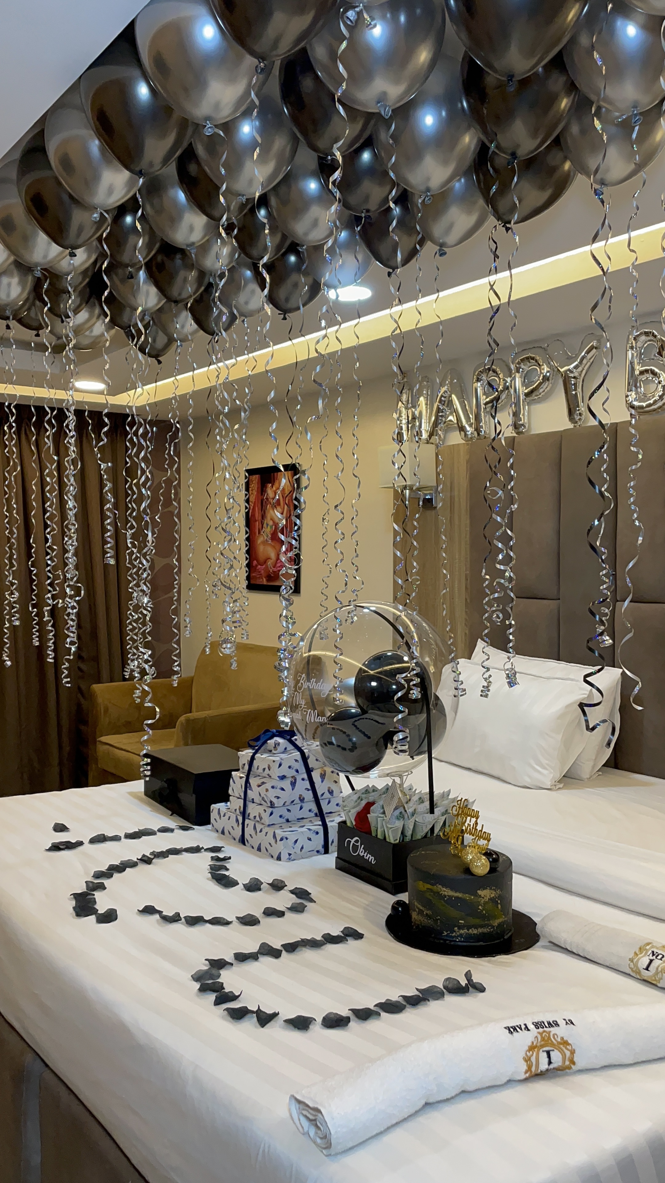 Surprise room decor image