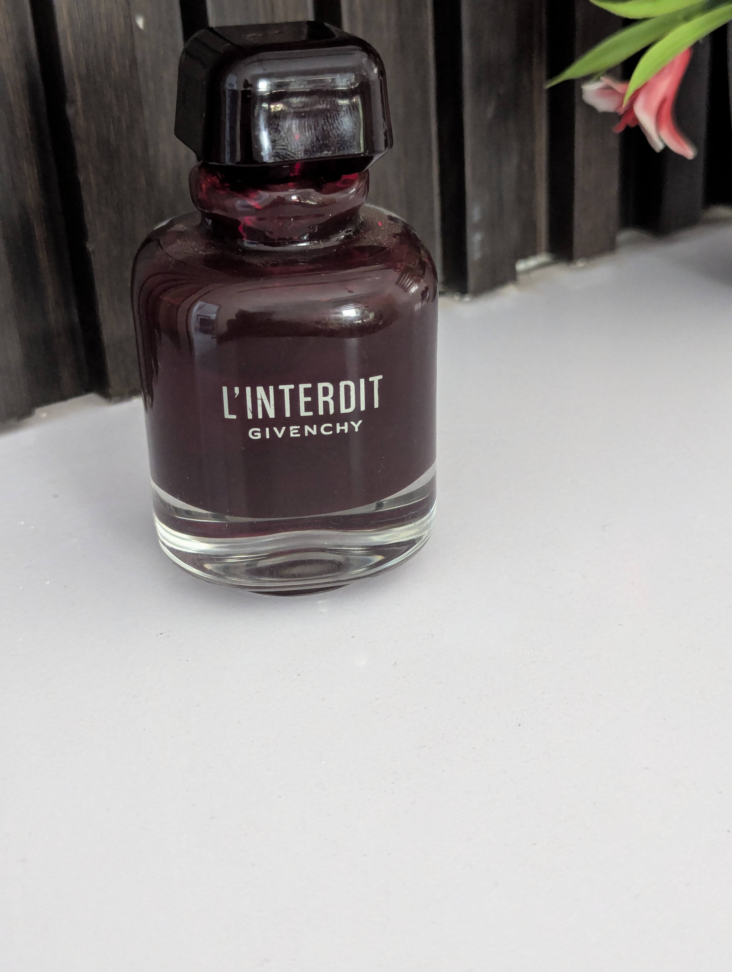 L'interdit GIVENCHY image