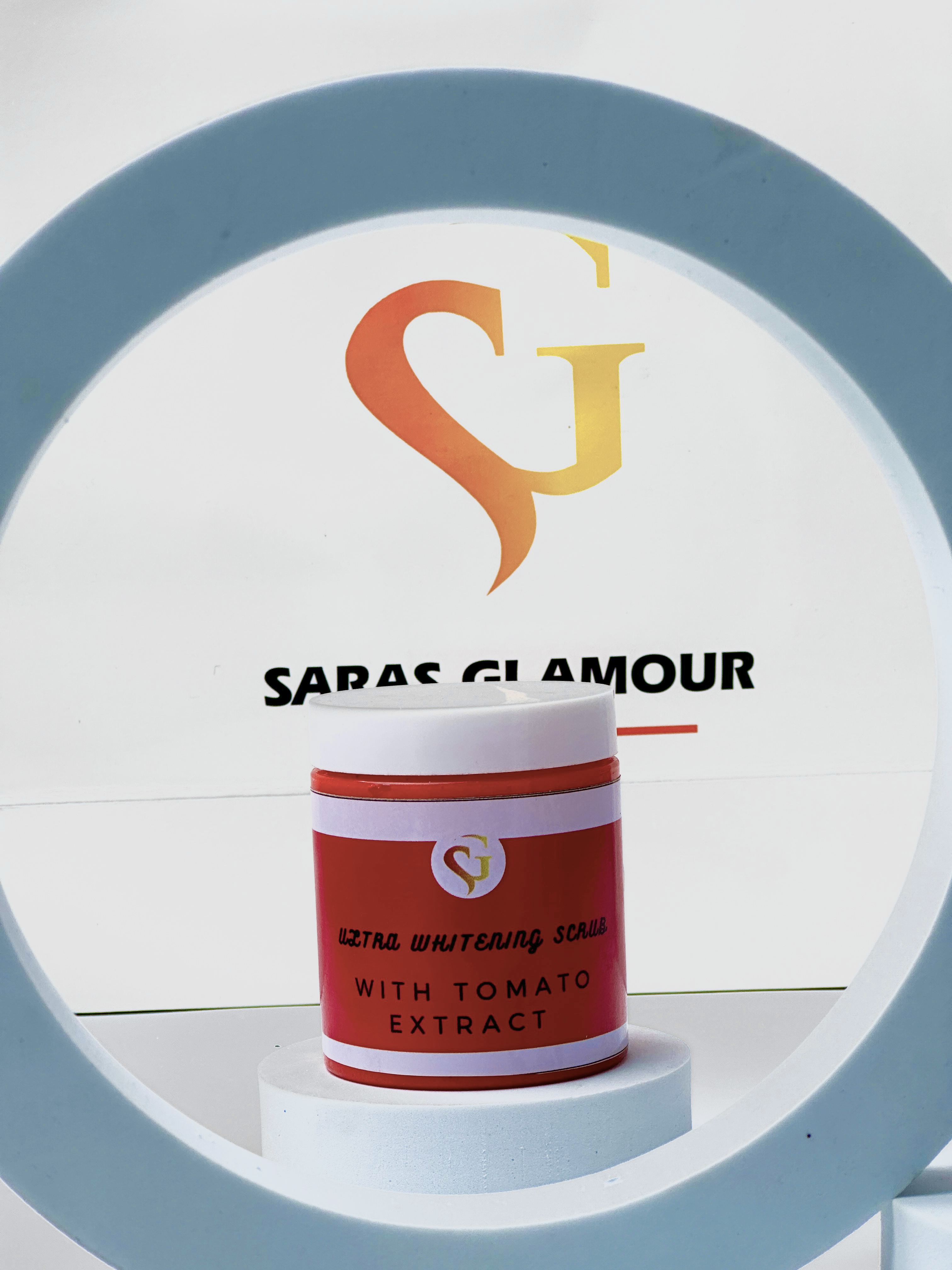 Ultra Whitening With Tomato Extract Body Scrub image