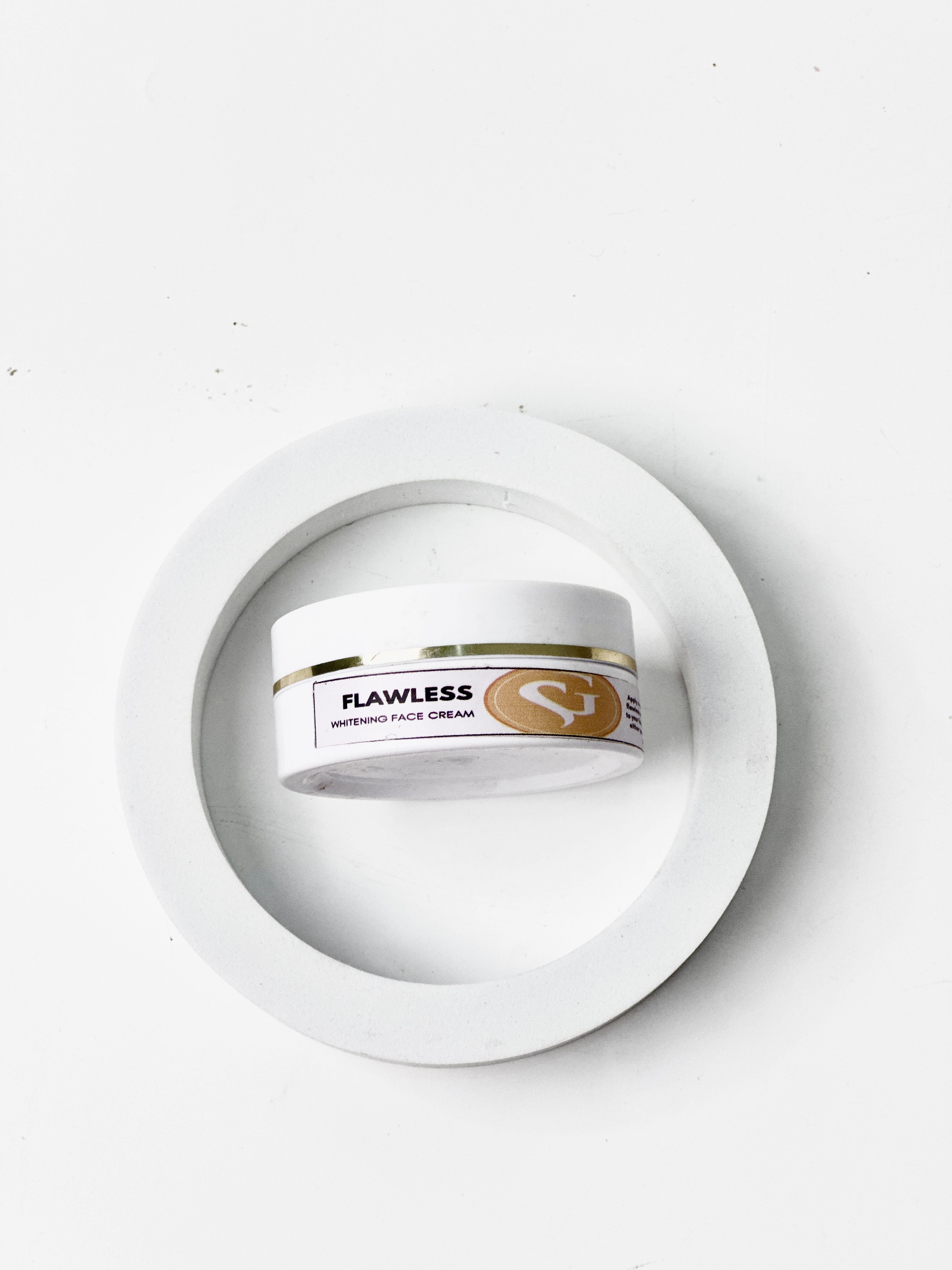 Flawless Whitening Face Cream image