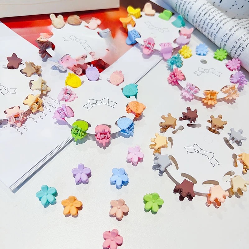 Children mini hair claw clips with hair tie image