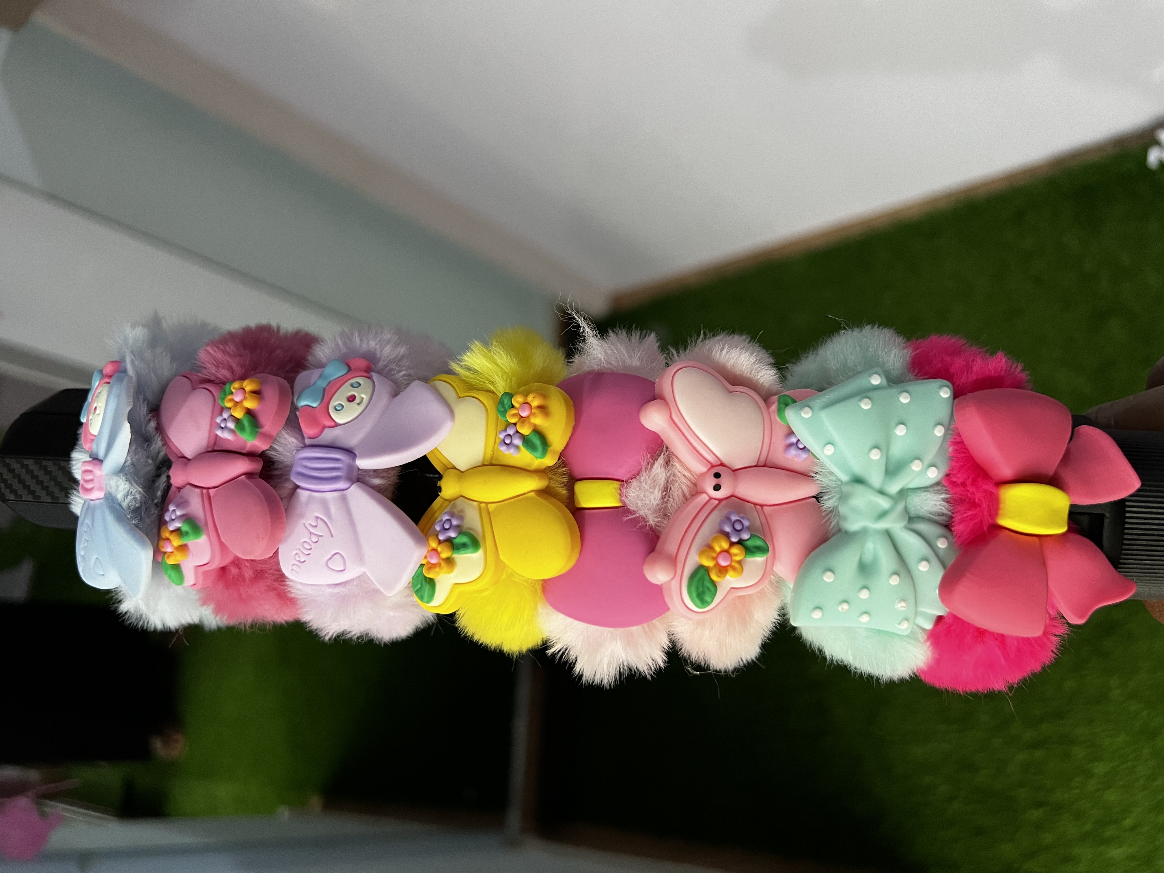 Fur scrunchies image