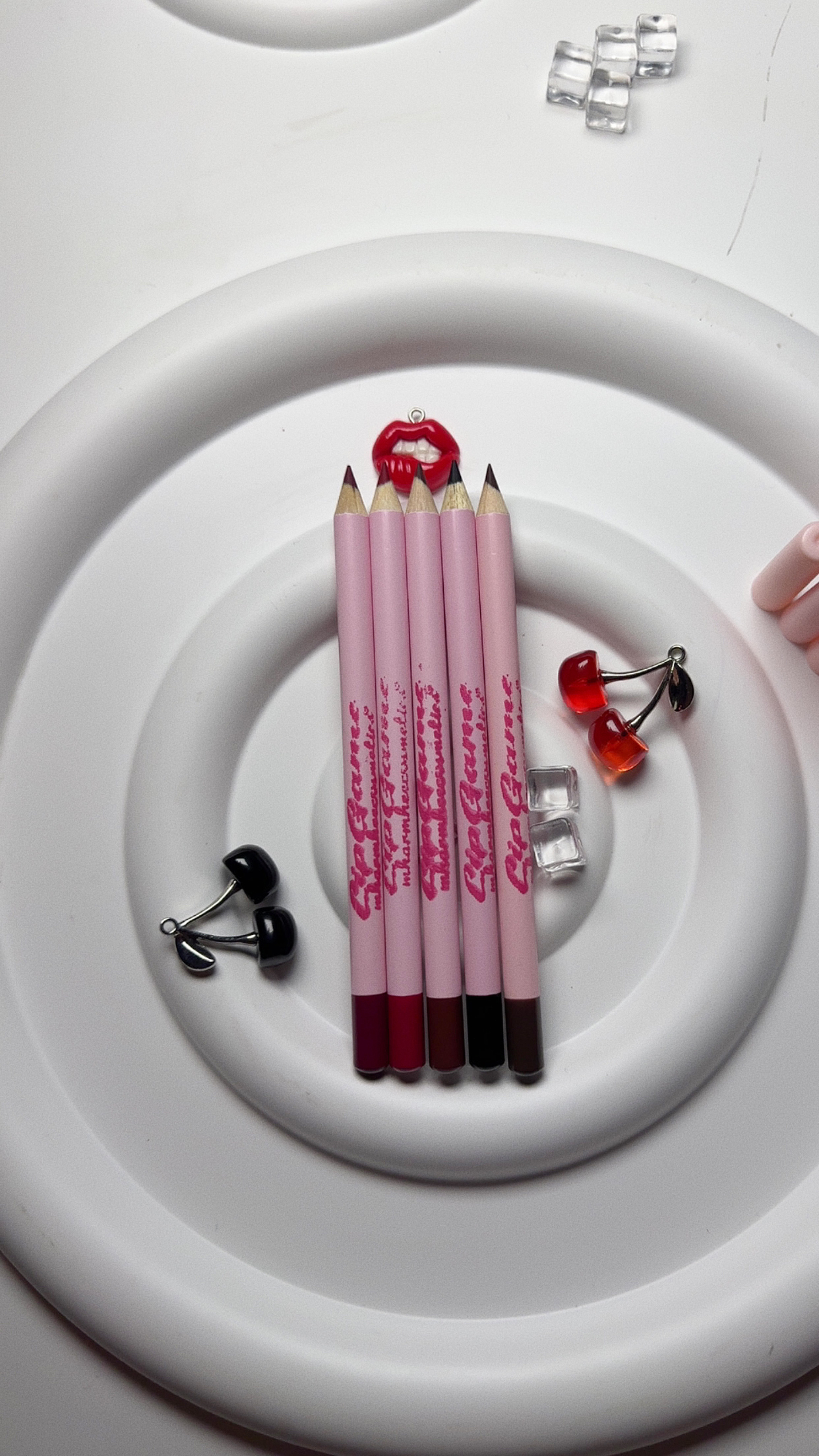 LipGame : Long lasting lip liner (Click to select shades) image