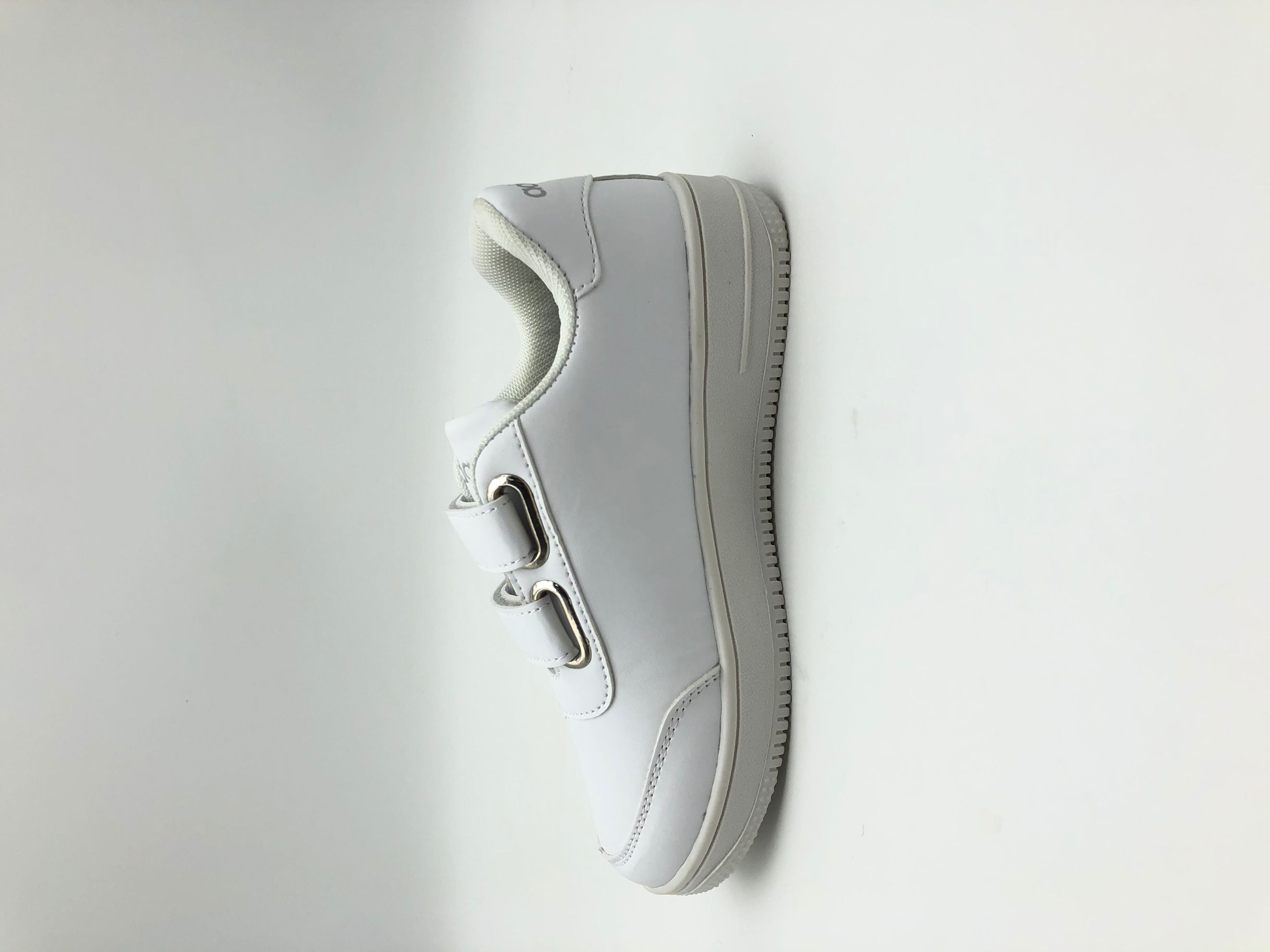 Azeus Giovanni Sports Sneakers Image