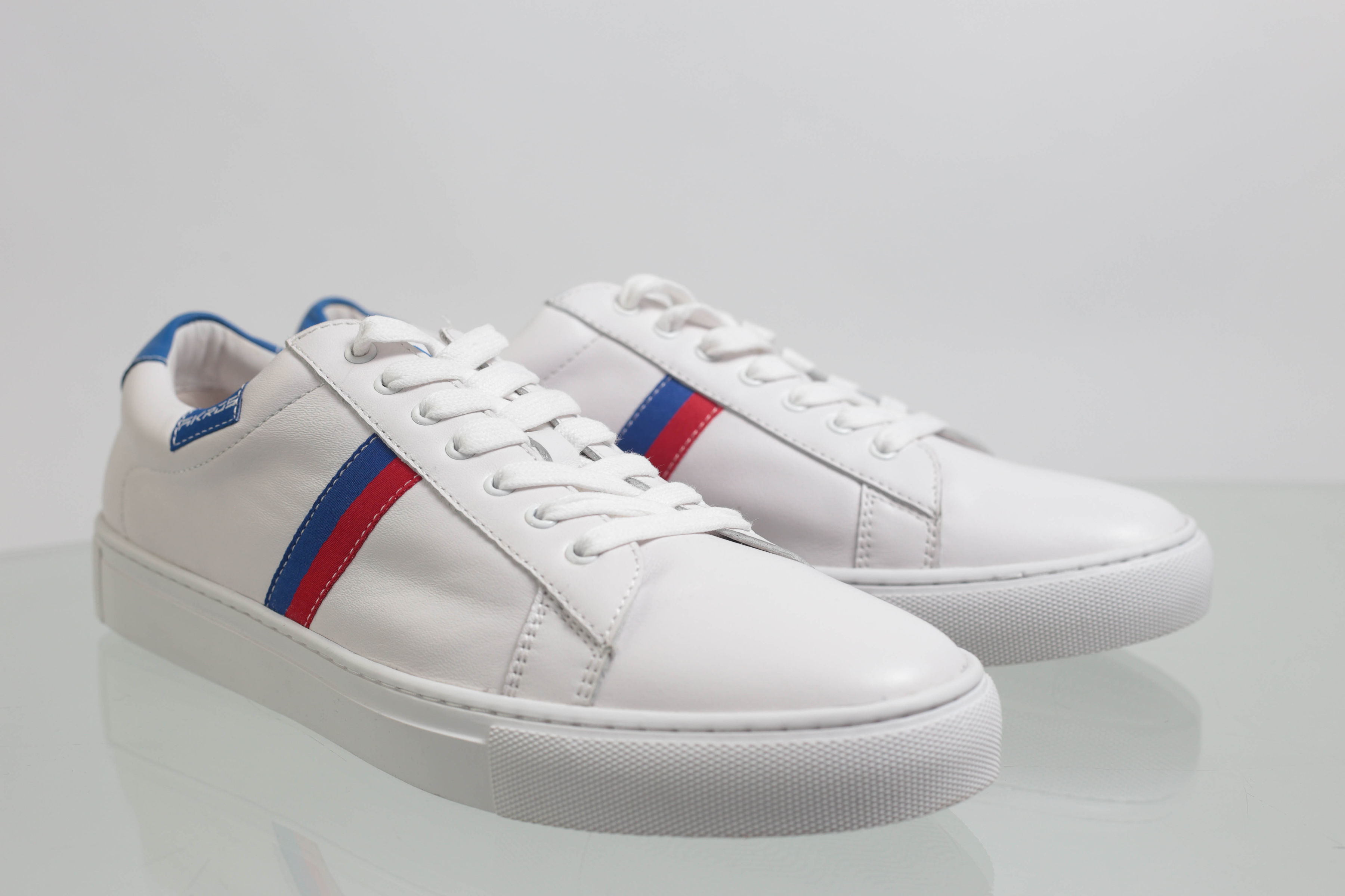 Azeus Figo Fashion Sneakers Image