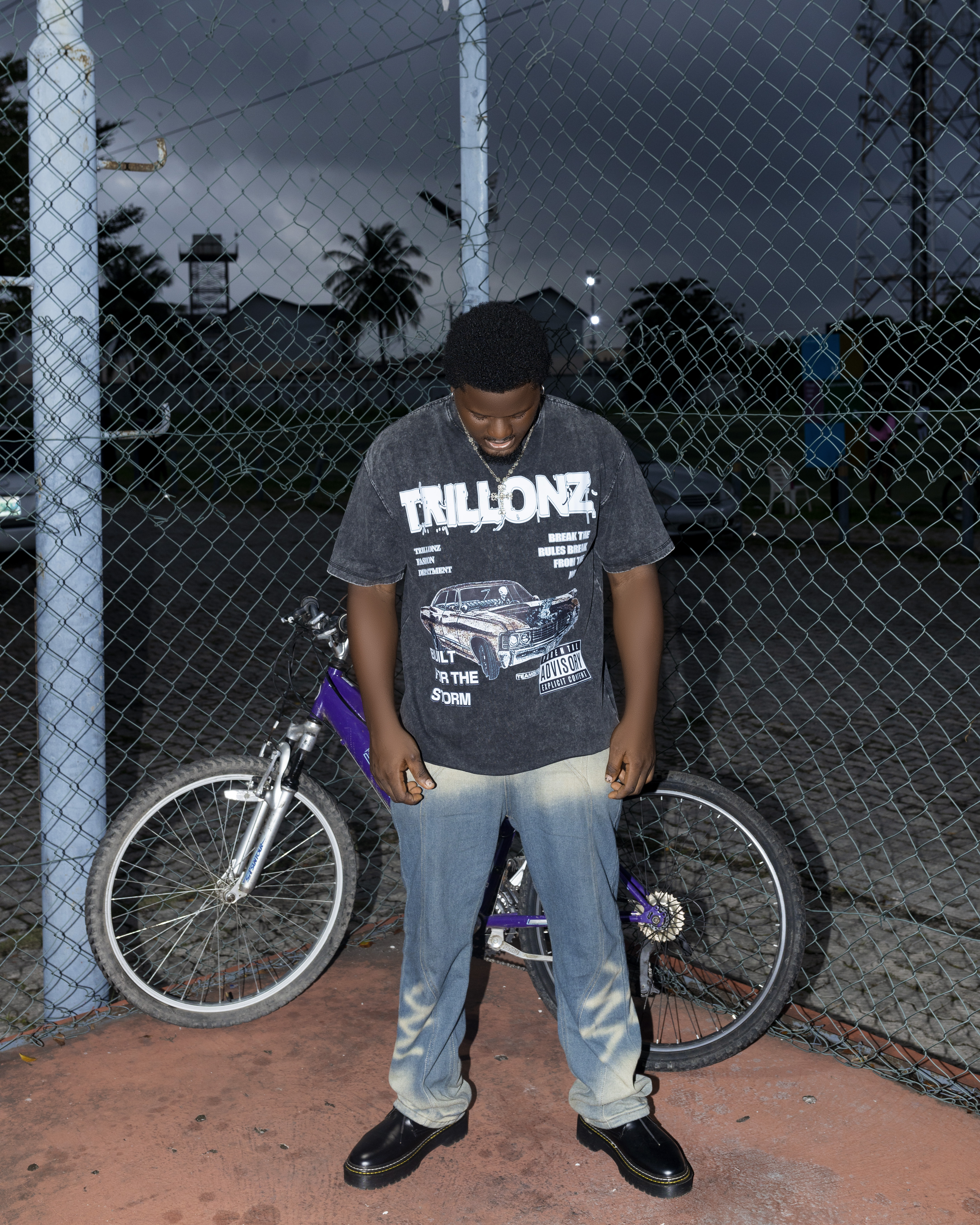 BUILD THE STORM ACID WASHED TEE image