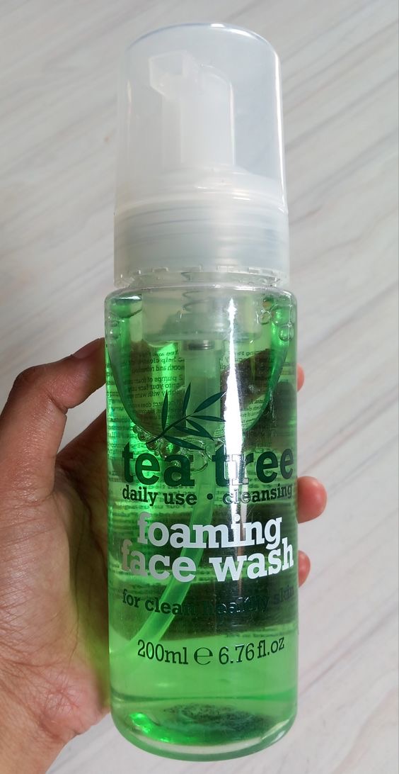 TEA TREE FACE WASH image