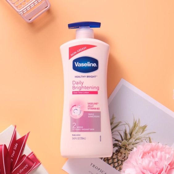 VASELINE DAILY BRIGHTENING