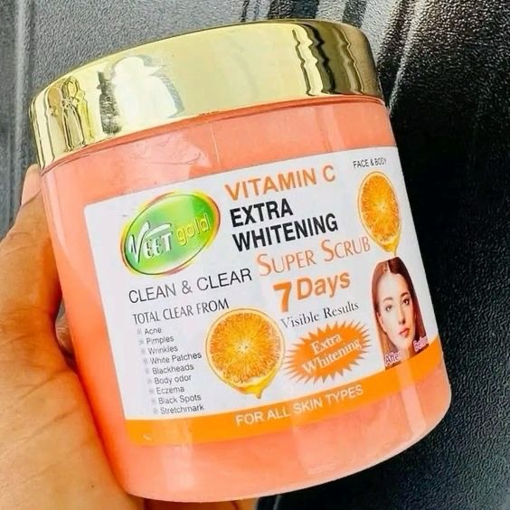 VEET GOLD VITAMIN C EXTRA WHITENING SUPER SCRUB