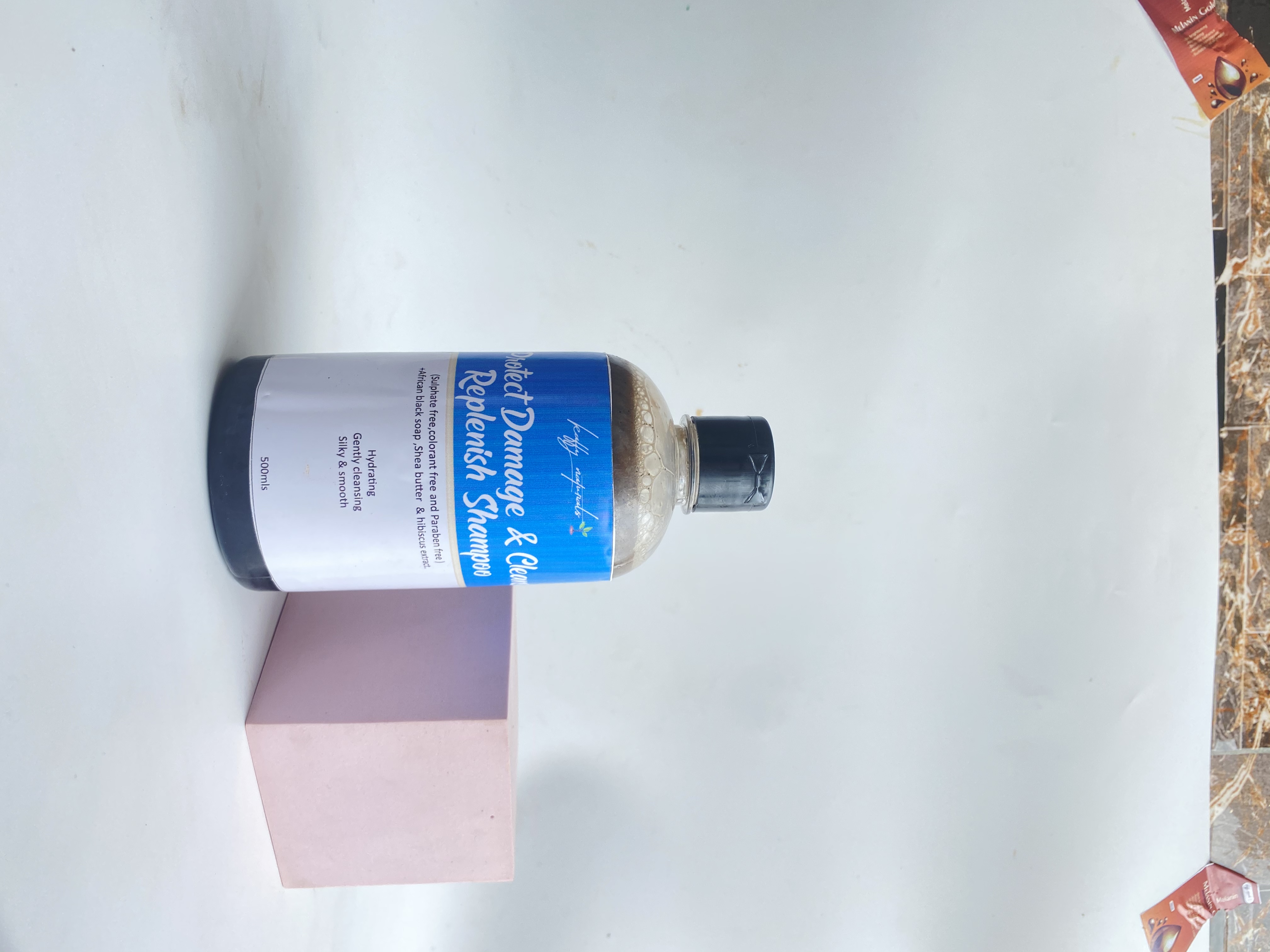Protect & replenish shampoo image