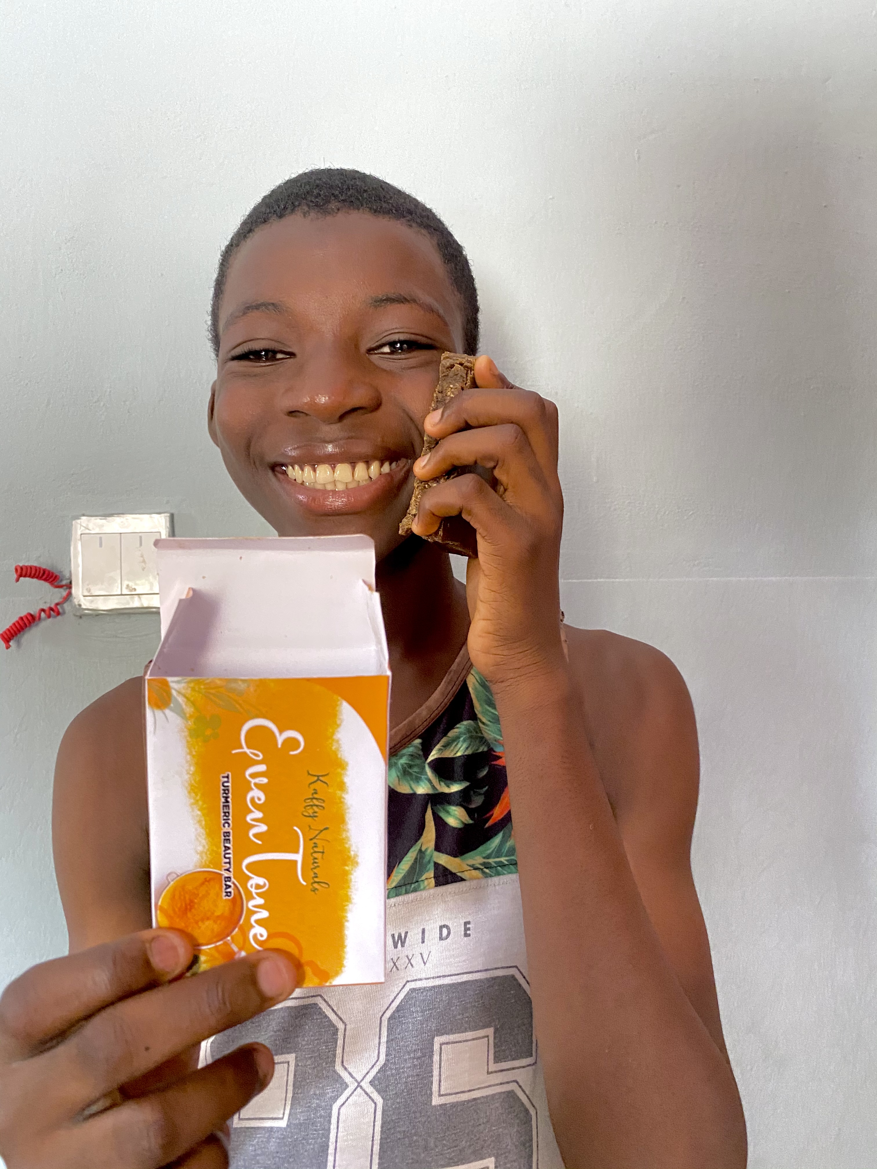 Turmeric beauty bar (natural lightening herbal soap ) image