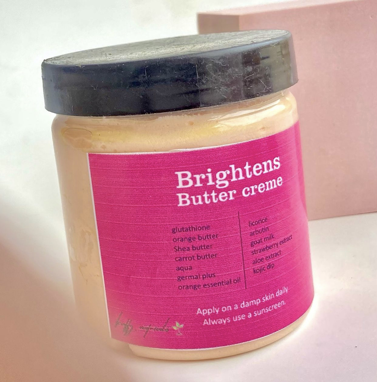 Brightens butter creme image