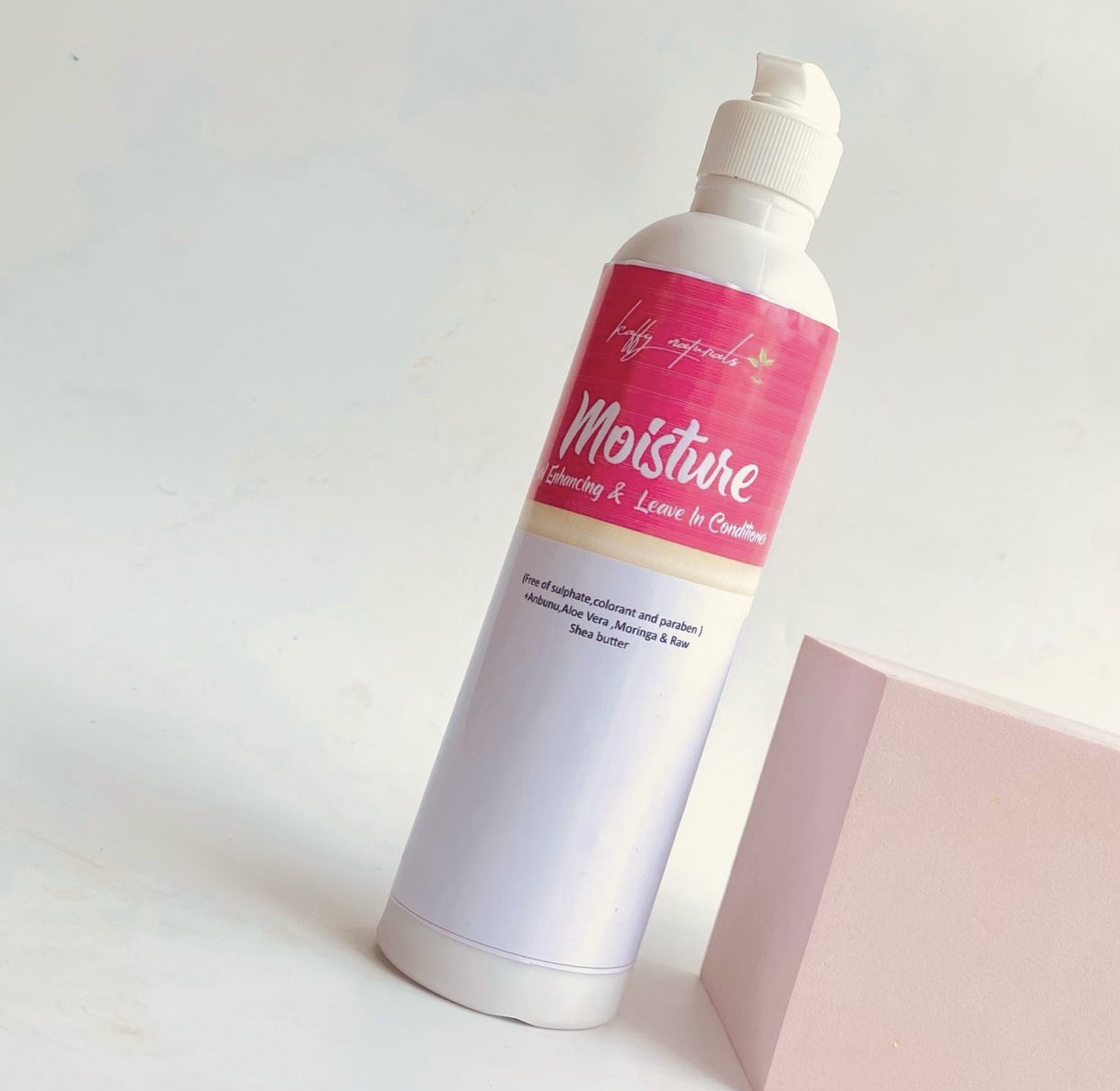 Moisture leave in conditioner image