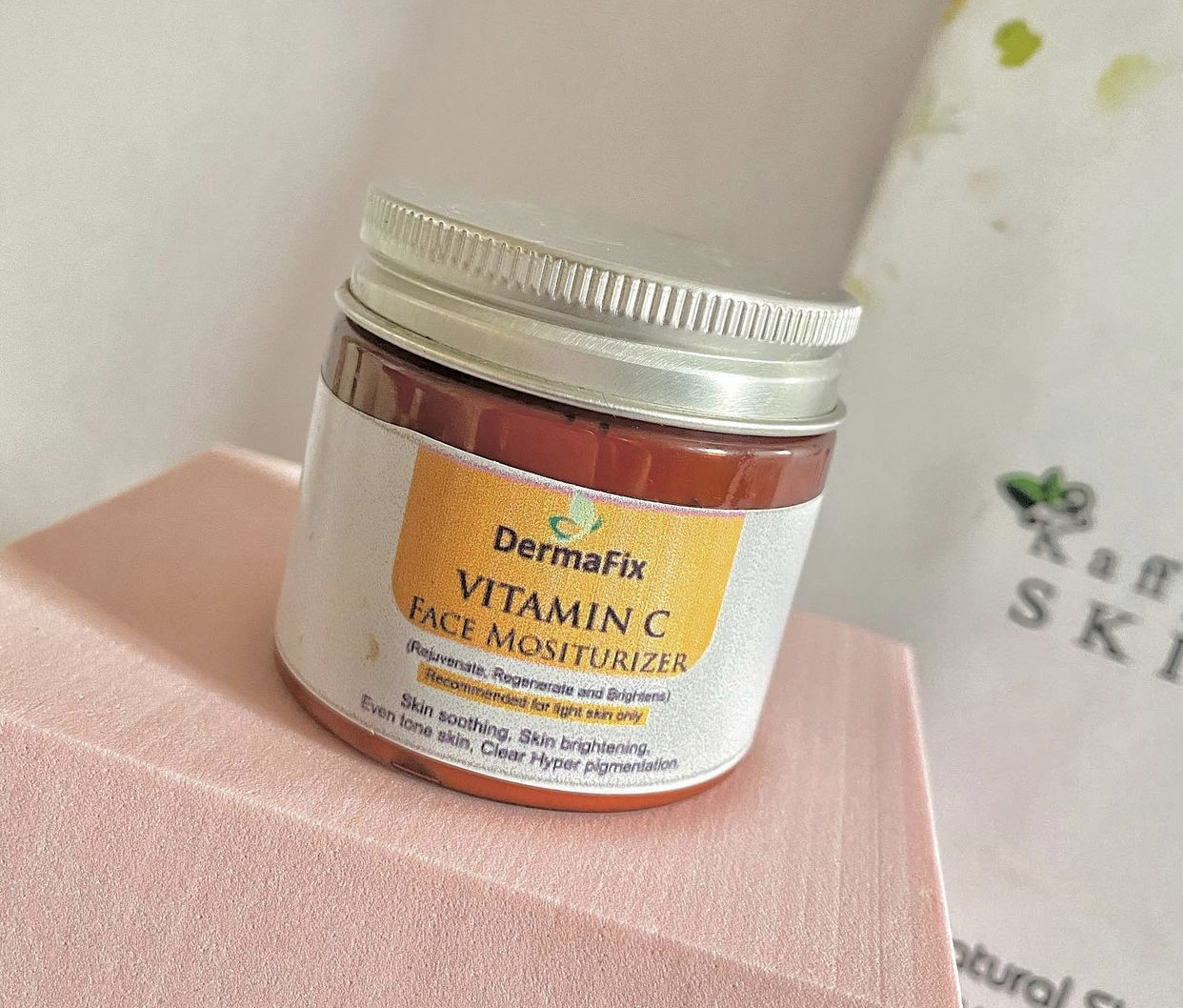 Vitamin c face moisturizer image