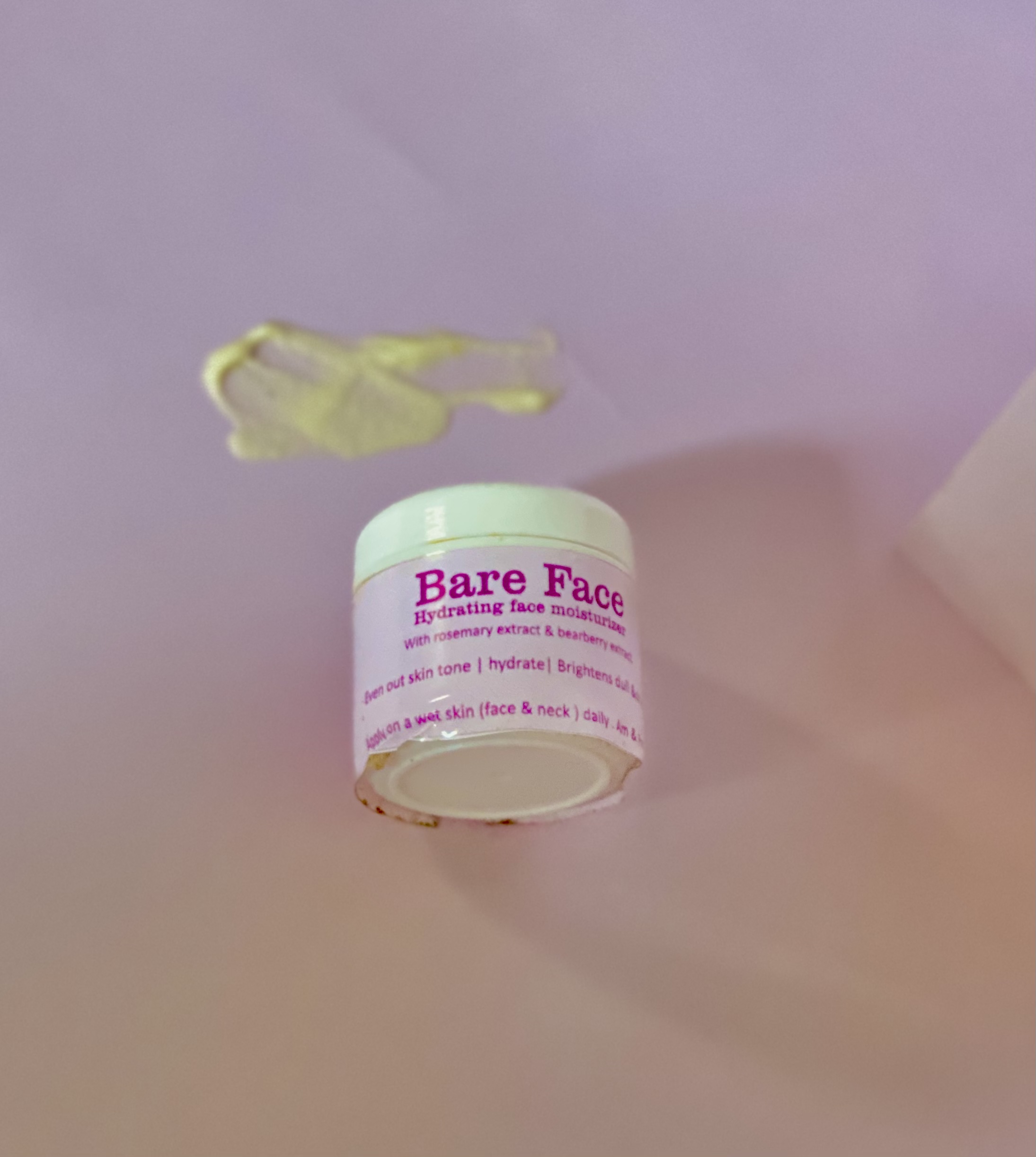 Hydrating face moisturizer image