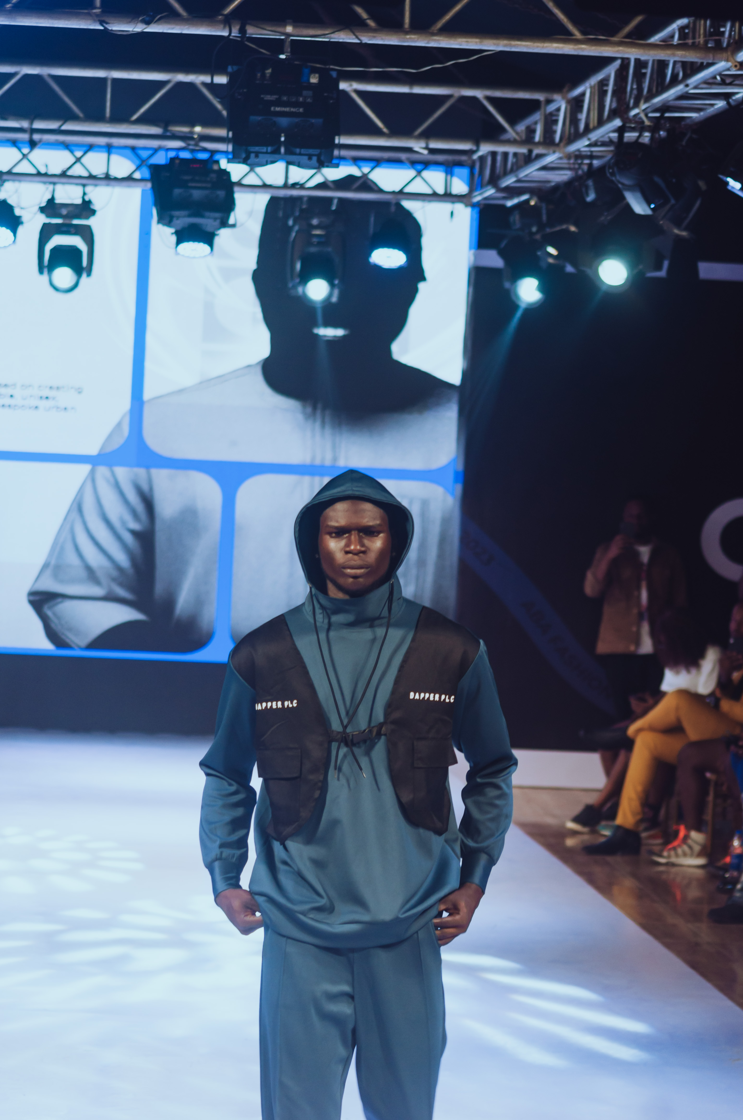 GREEN TWO PIECE SET WITH JACKET image