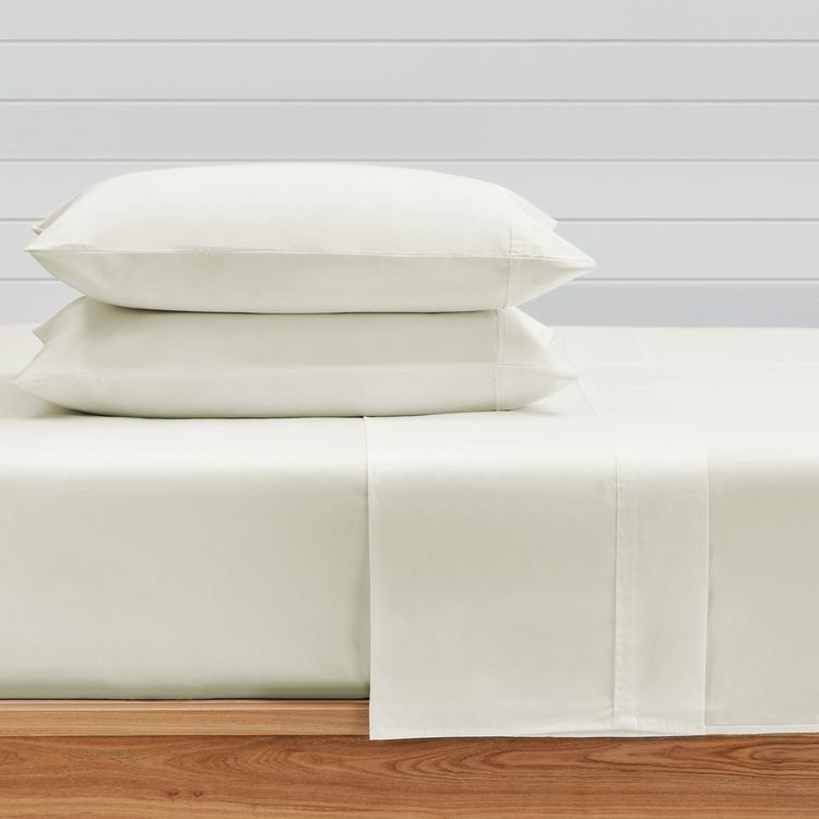 White 2 in 1 Sheet Set image