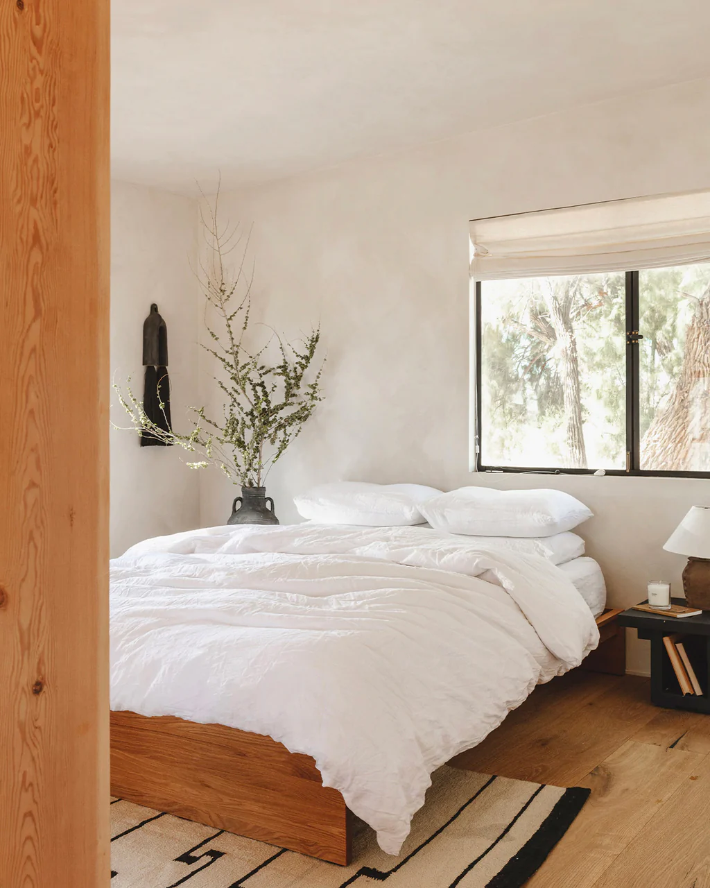 Roxanne X White — 6 piece Crisp Egyptian Cotton Duvet Cover Set image