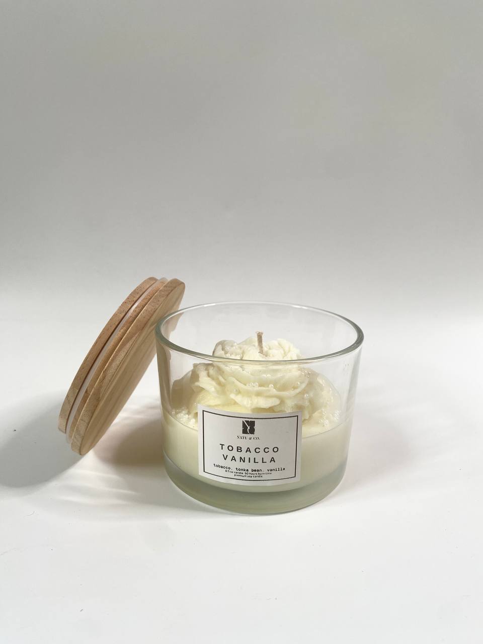 Pearl Peony Candle - Tobacco Vanilla Scented Soy Candle | 500g image