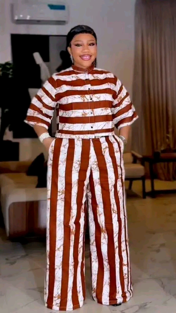 Adire crop top and hub trouser image