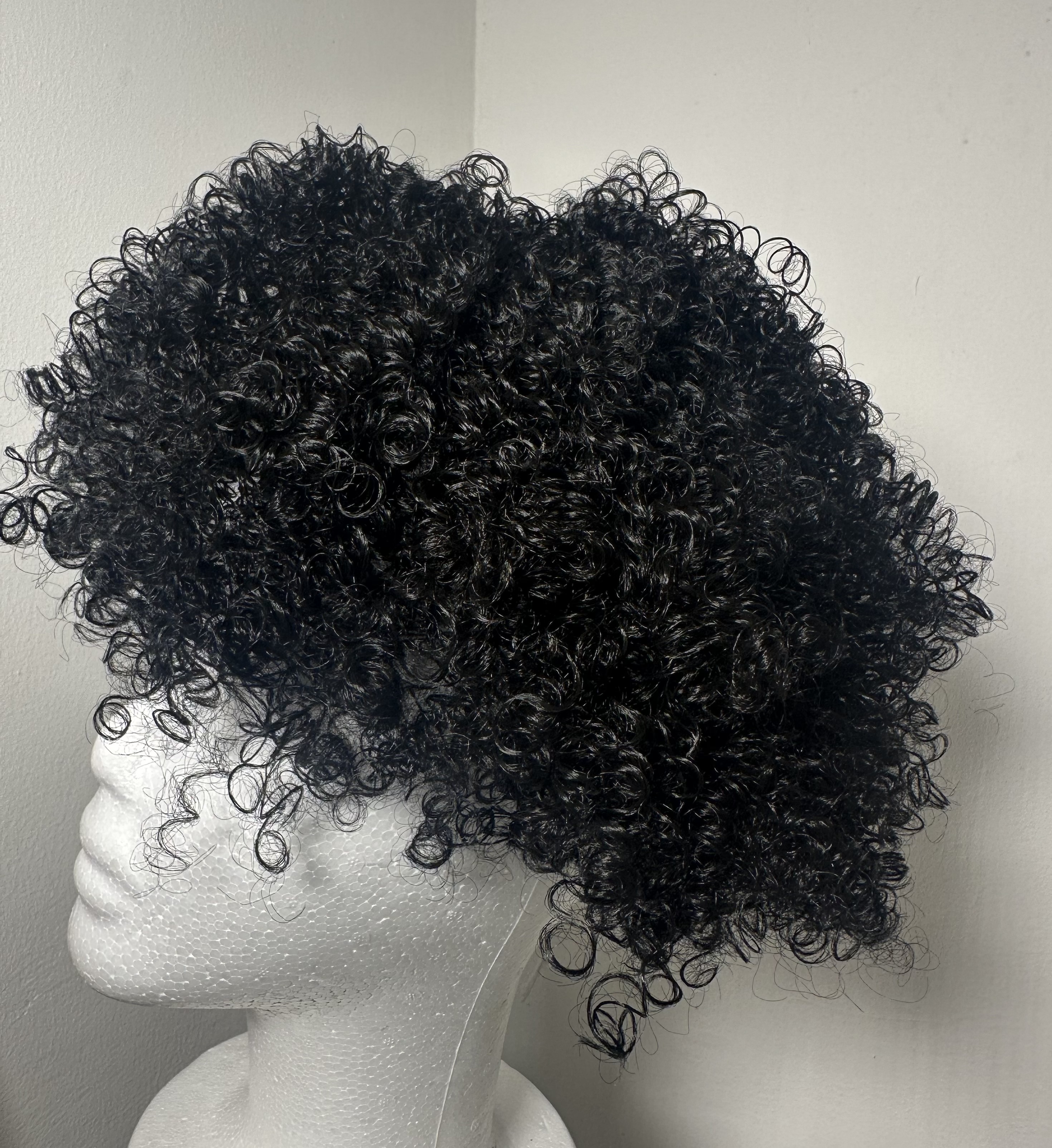 Messy bun drawstring | curly image