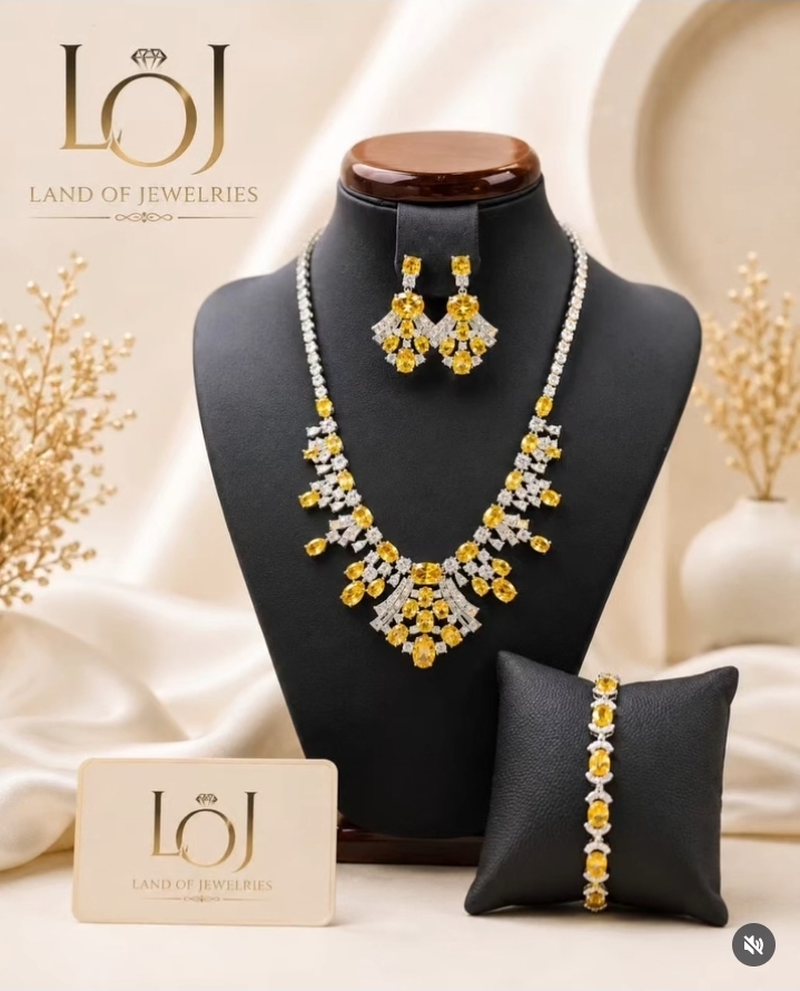 Zircon Set with Citrine image