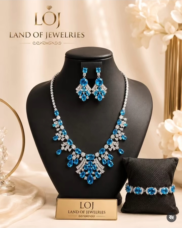 Nice Piece Zircon Set image