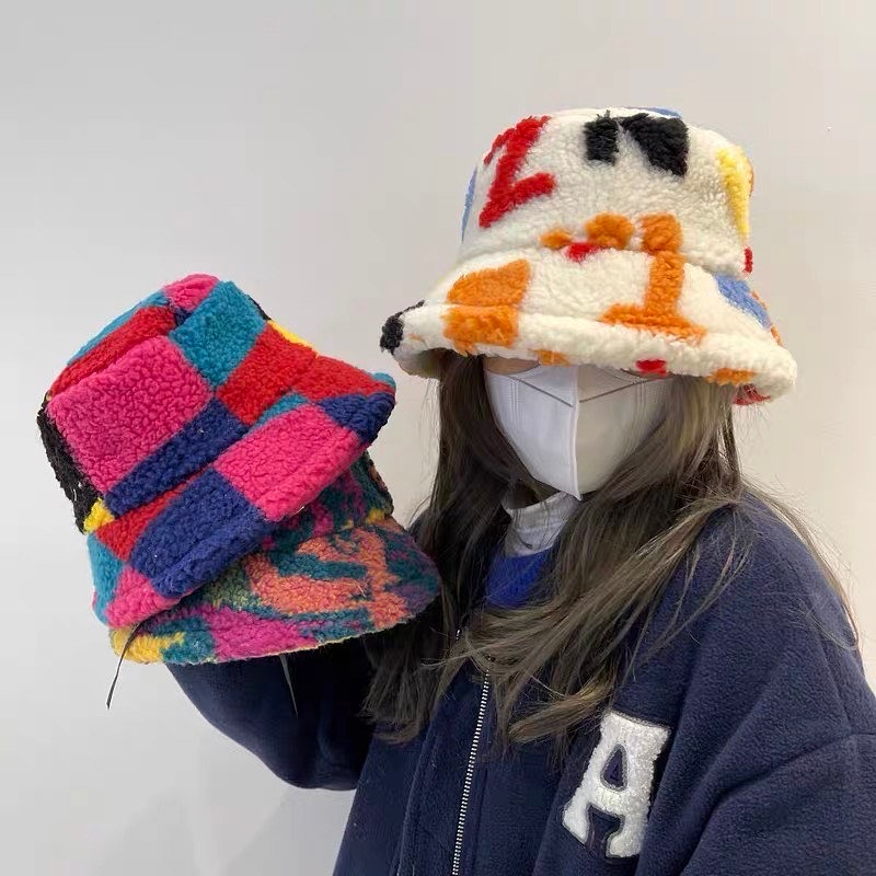 Living for fur bucket hat HW131