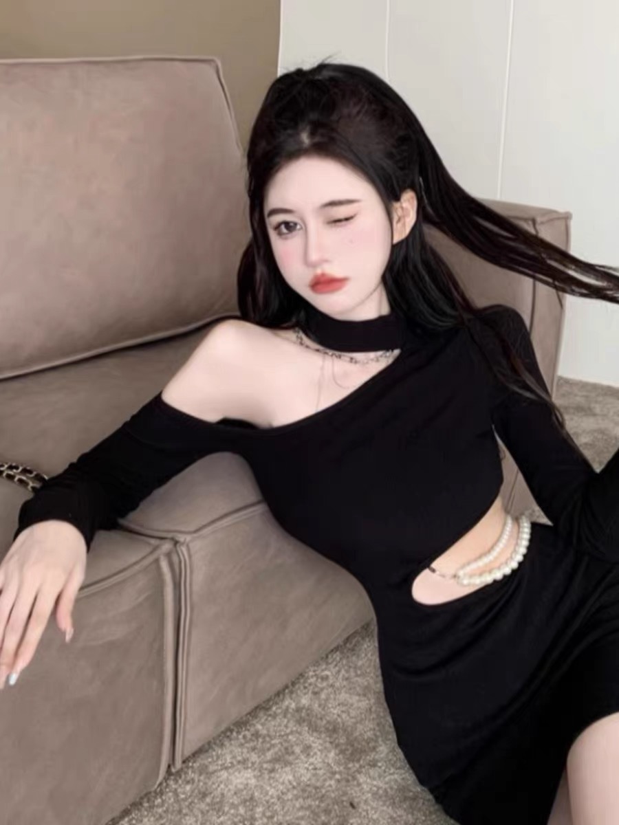 Make you wanna stay pearls gown CBC57 image