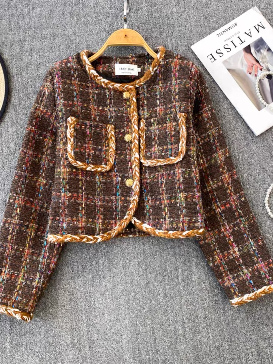 Warm and cozy royal coat BL129 image