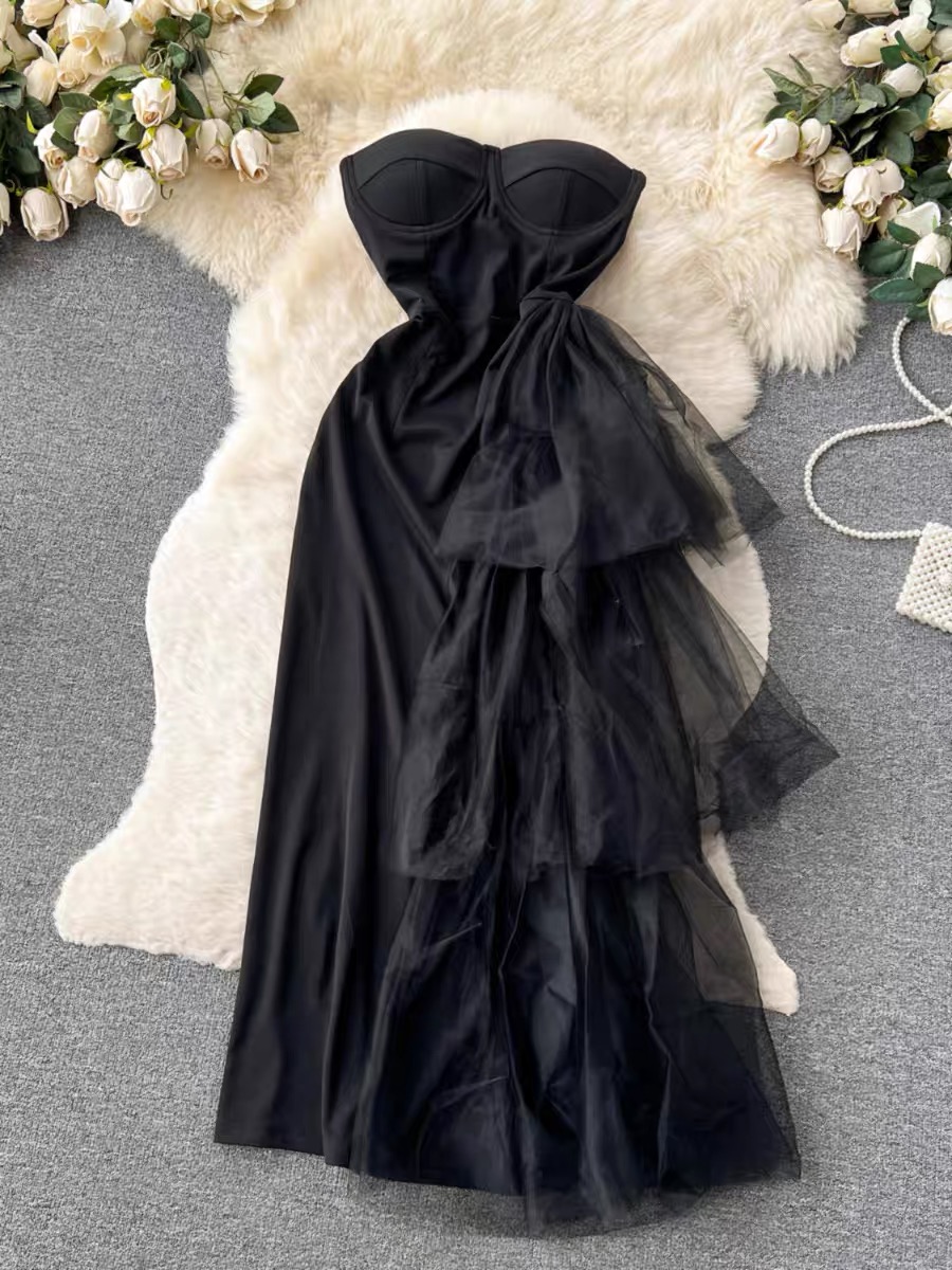 Always in vogue Barbie dress EVD158 image