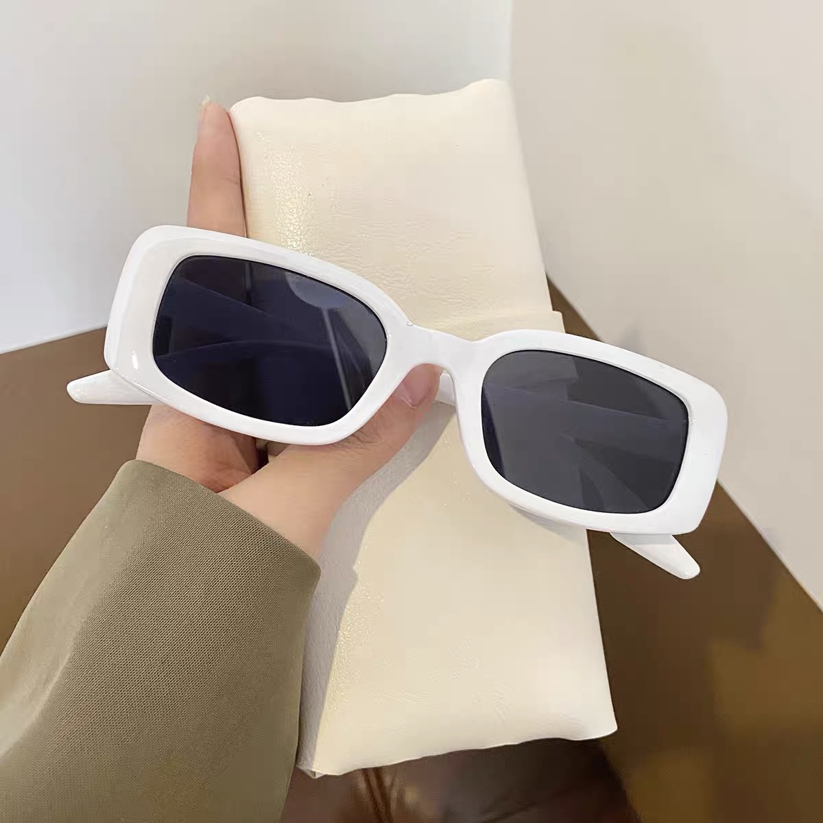 Going around town glasses AC110 image