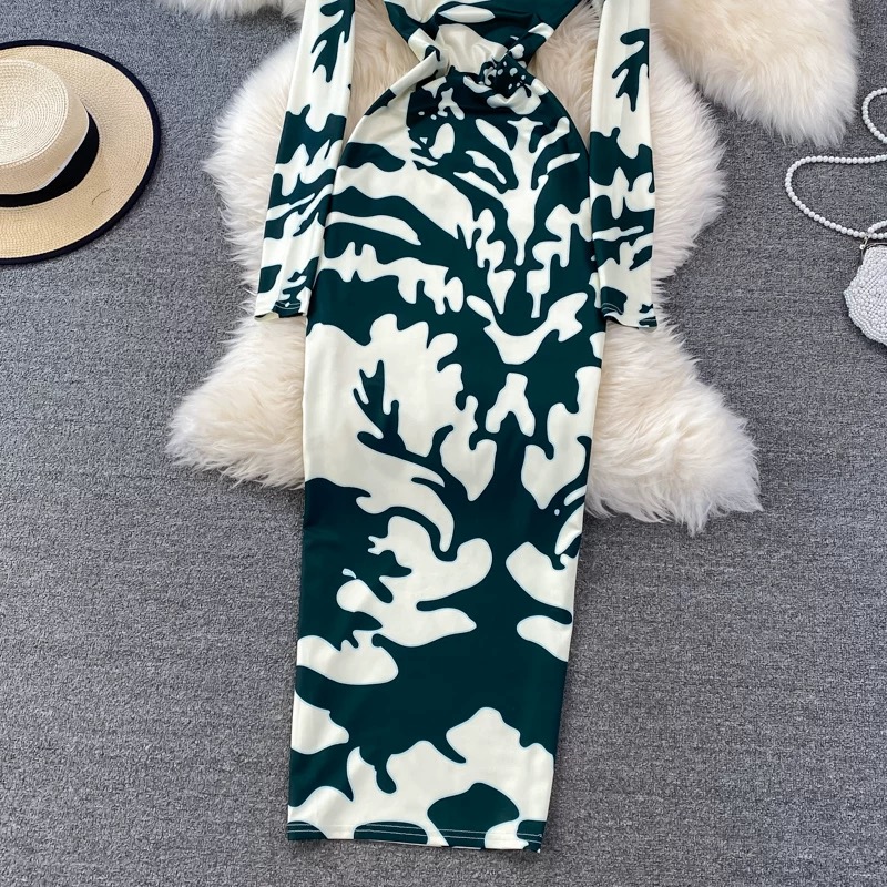 Wine by the fireplace gown CBC59 image