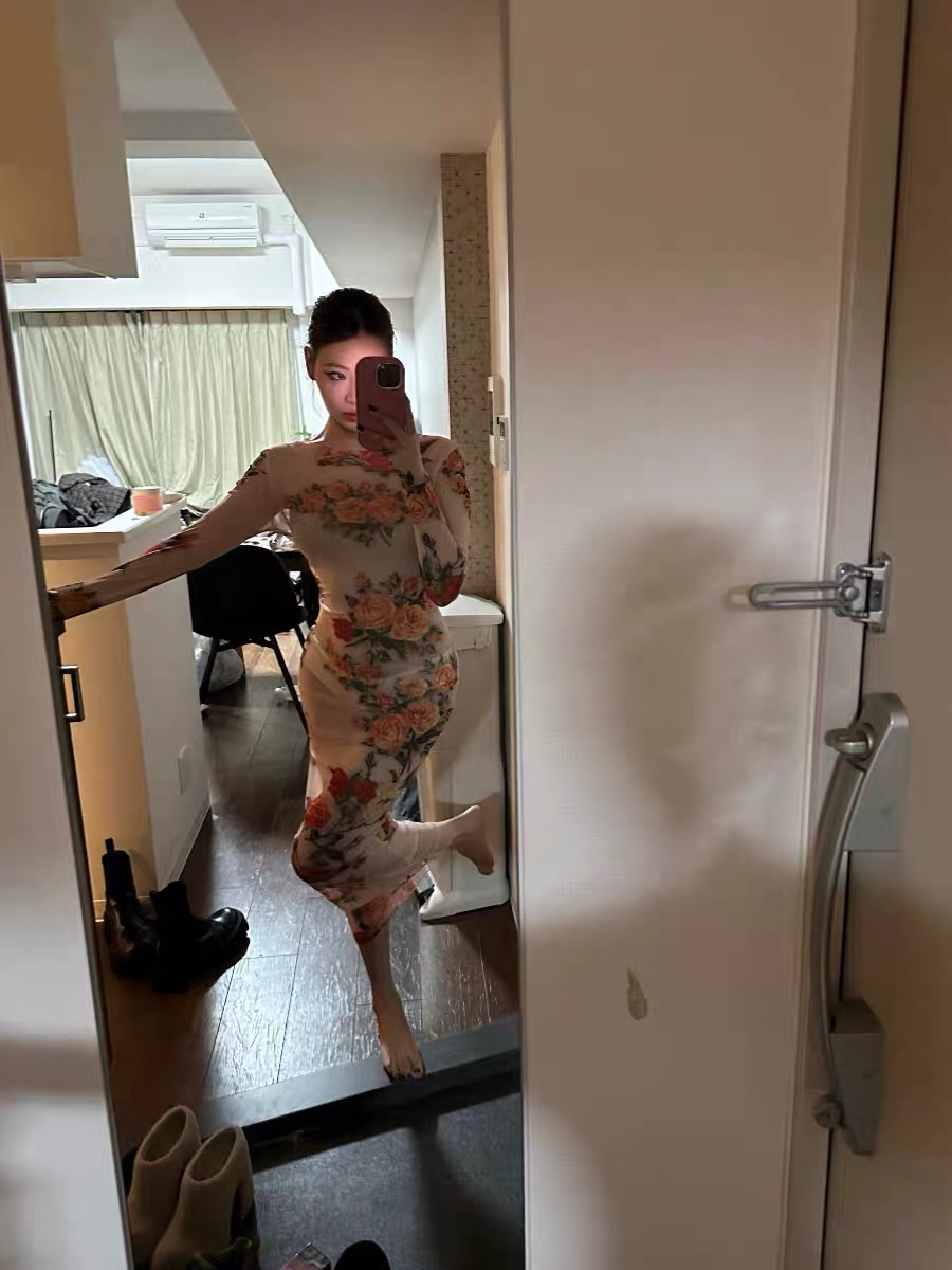 High alert floral gown CBC238 image