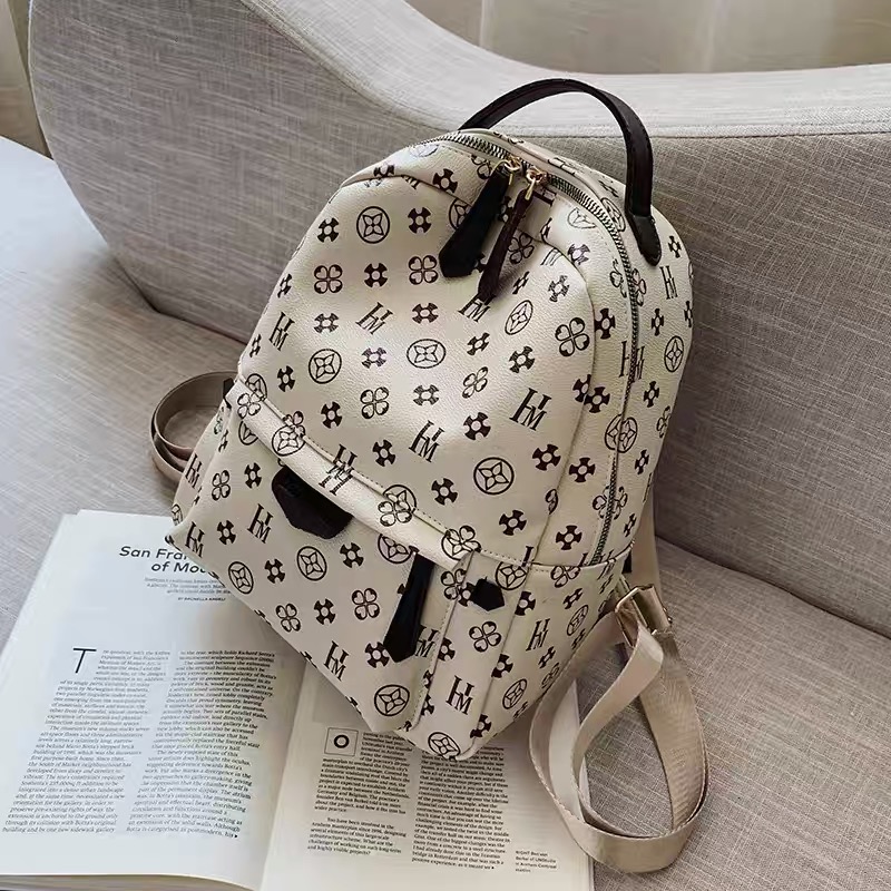 Fashion week backpack BG140