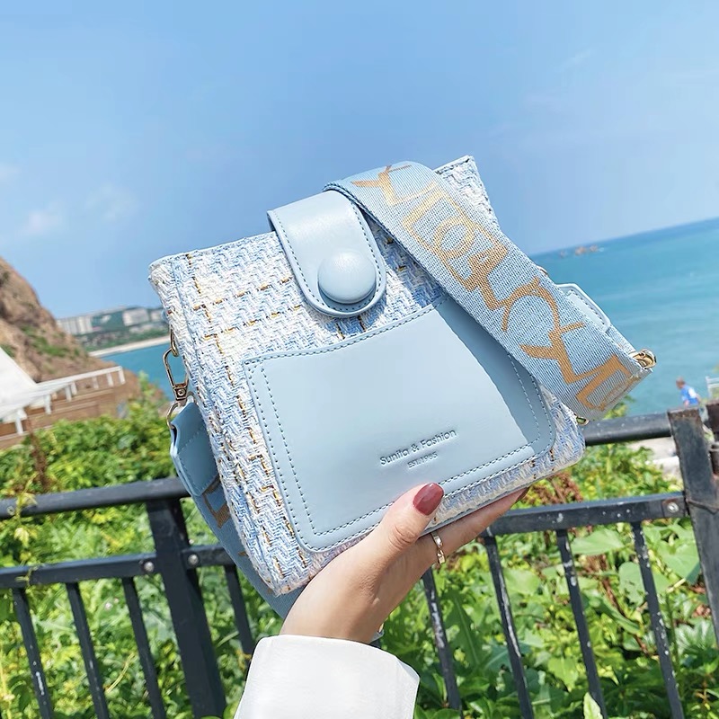 Shssh keep my secret print sling bag BG158 image