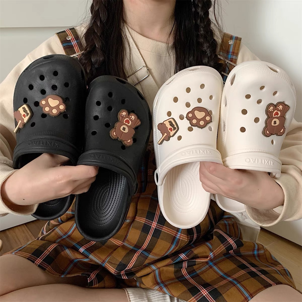 Last min trip crocs SNZZ311 images