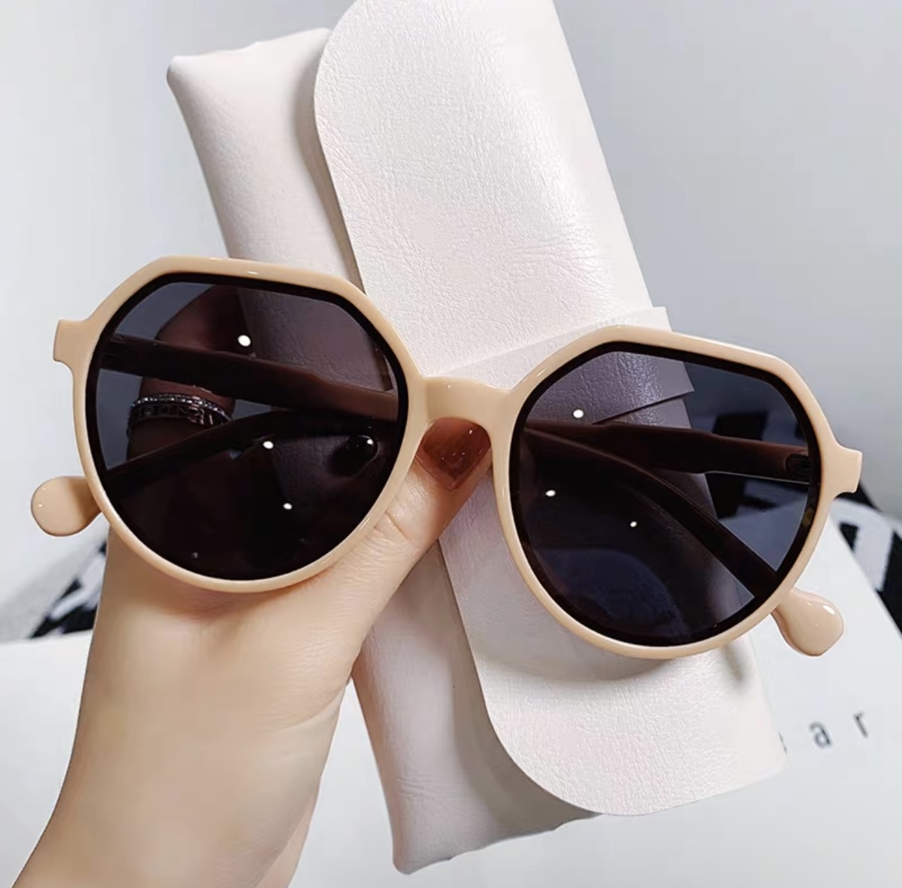 Days in bora bora shades AC131 image