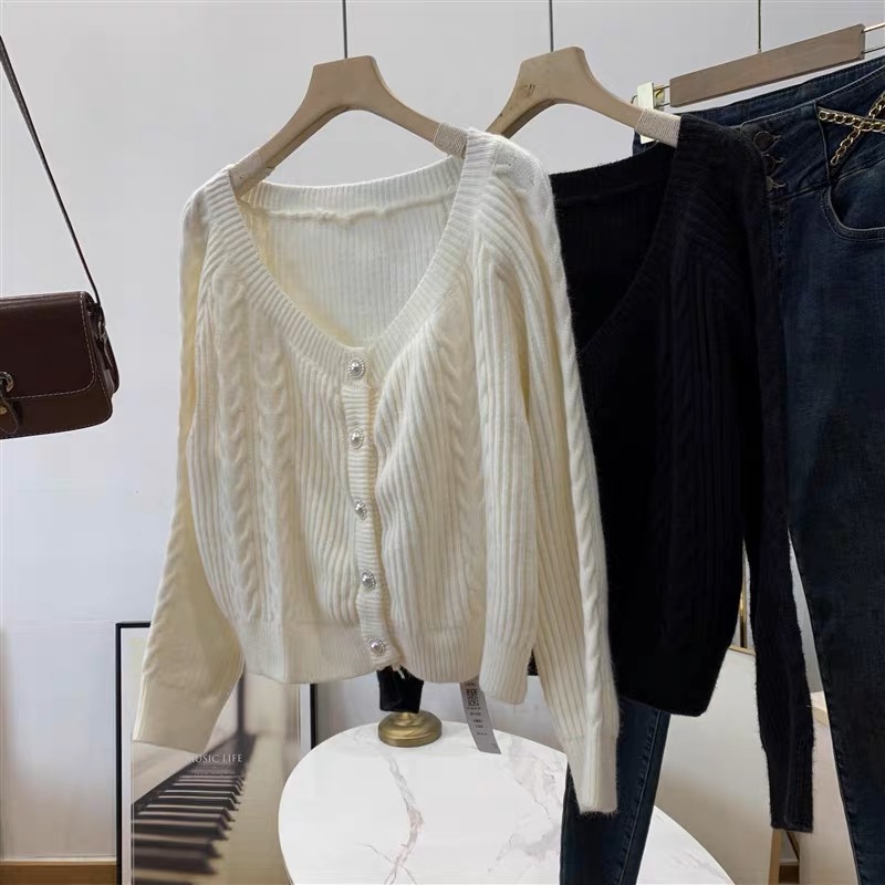 Everyday movement sweat top image