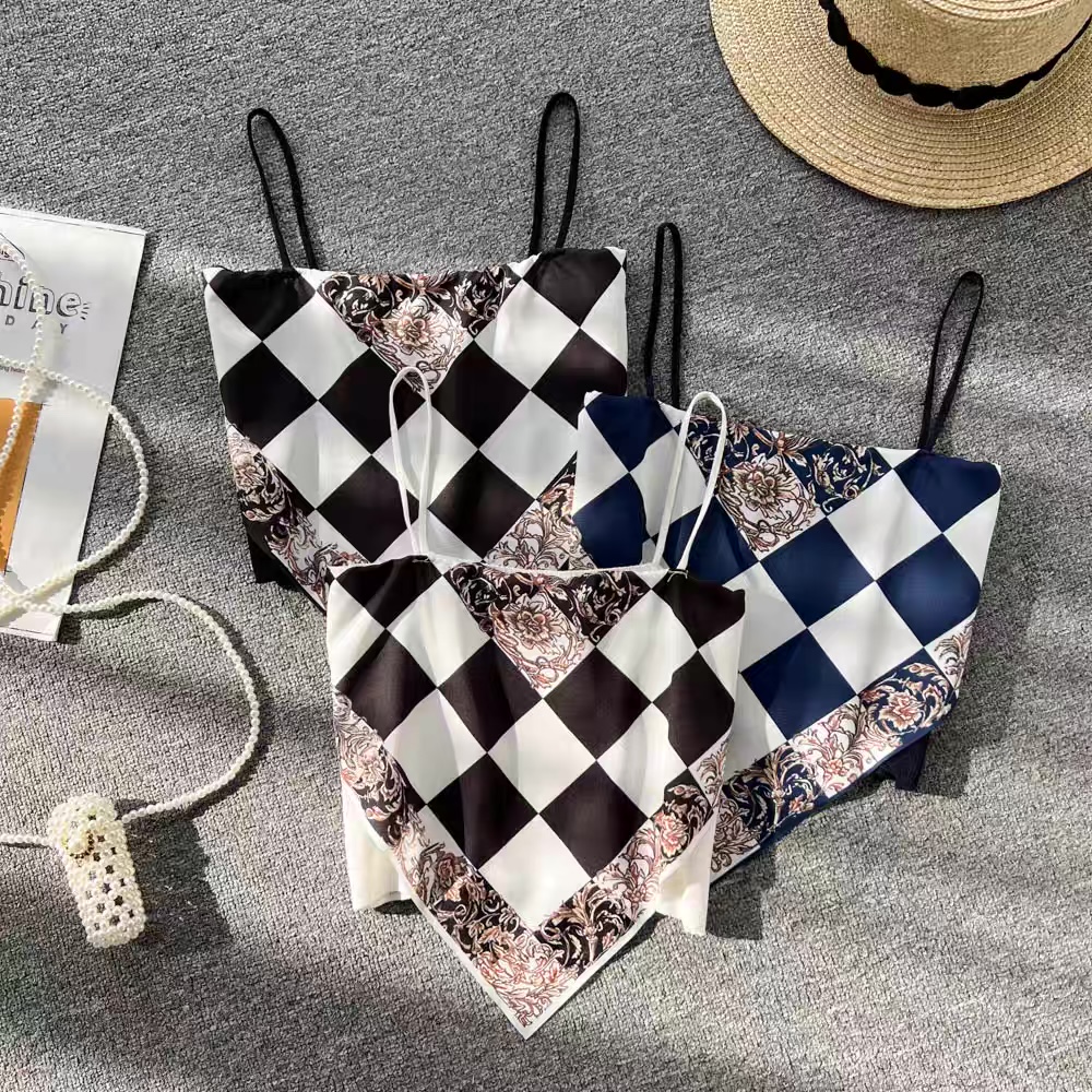 Arriving late checkered vest 5KZS172 image