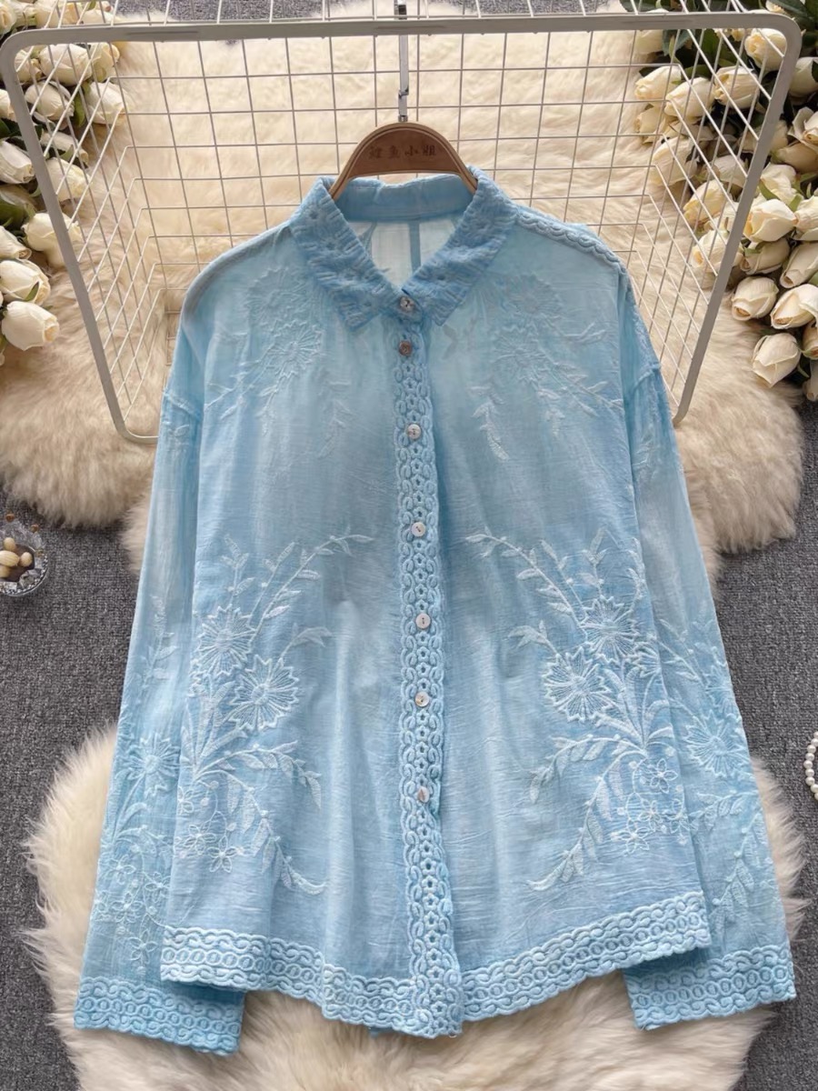 Olea embroidery blouse BE219