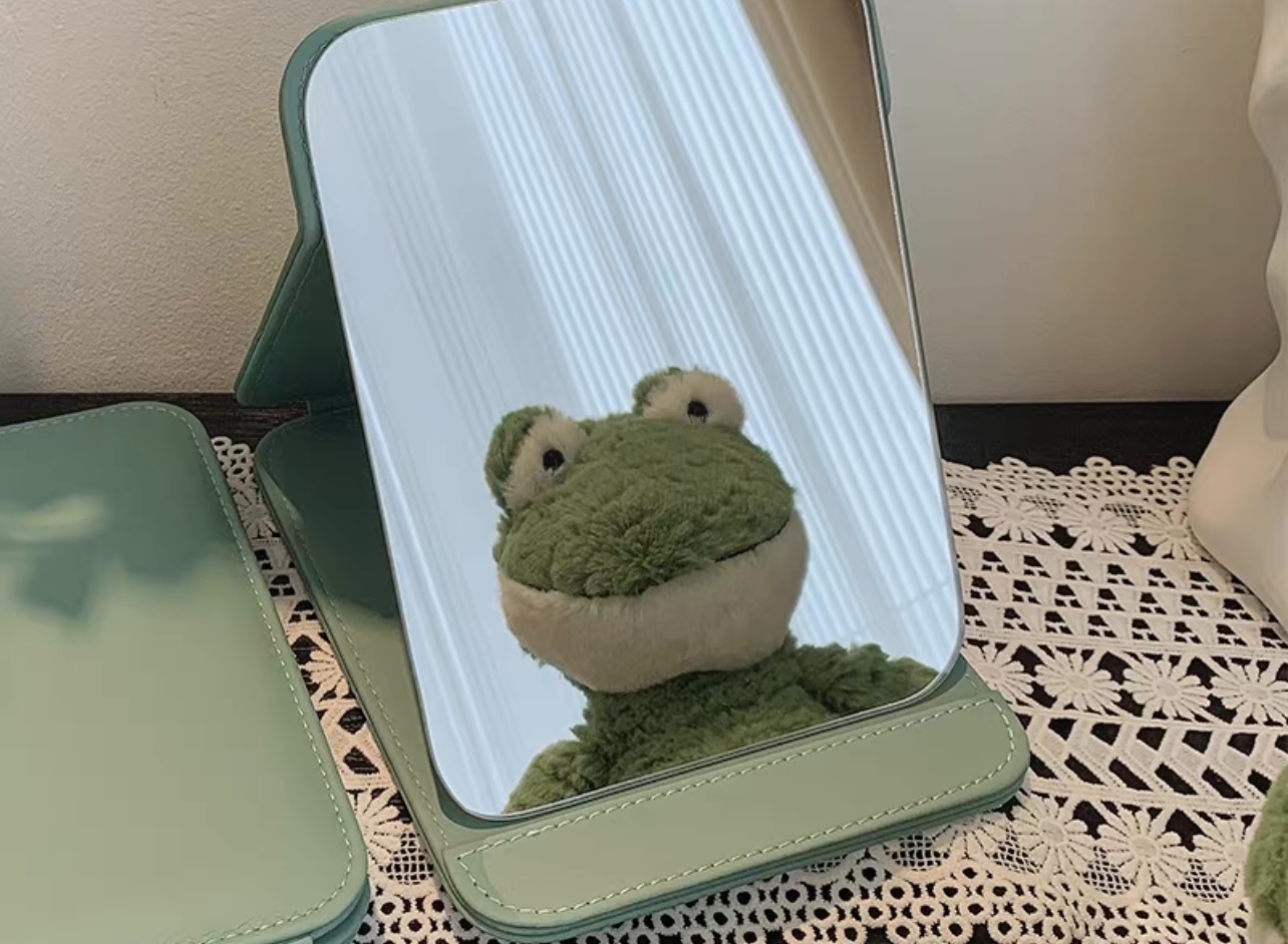 Chic glam portable mirror MK117 image