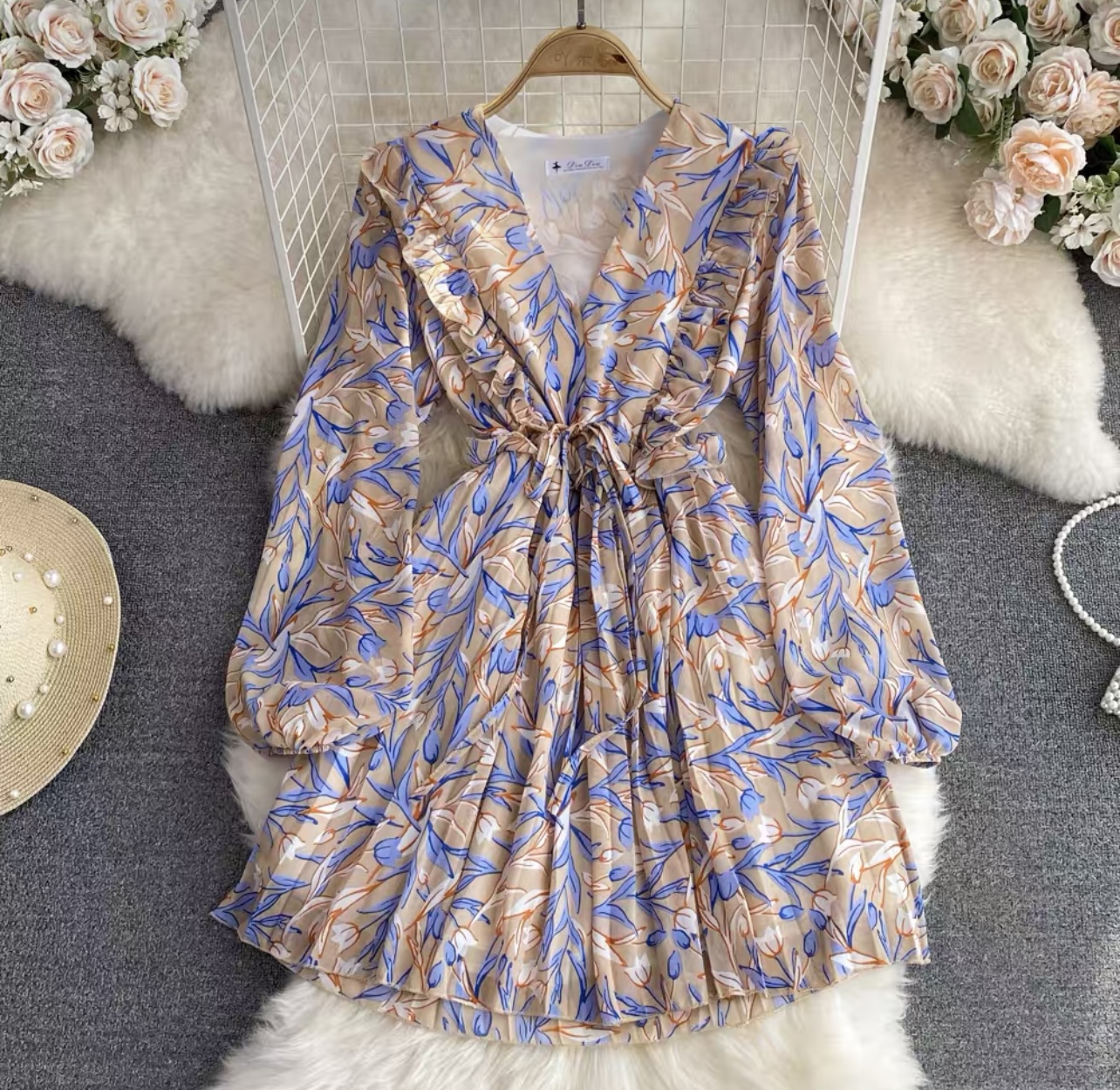 Bossy babe midi dress CD145 image