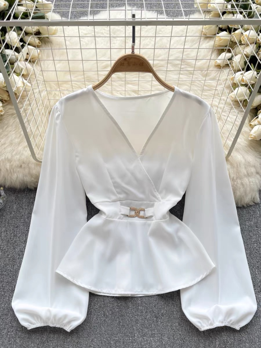 Outside in the AMG blouse BE165