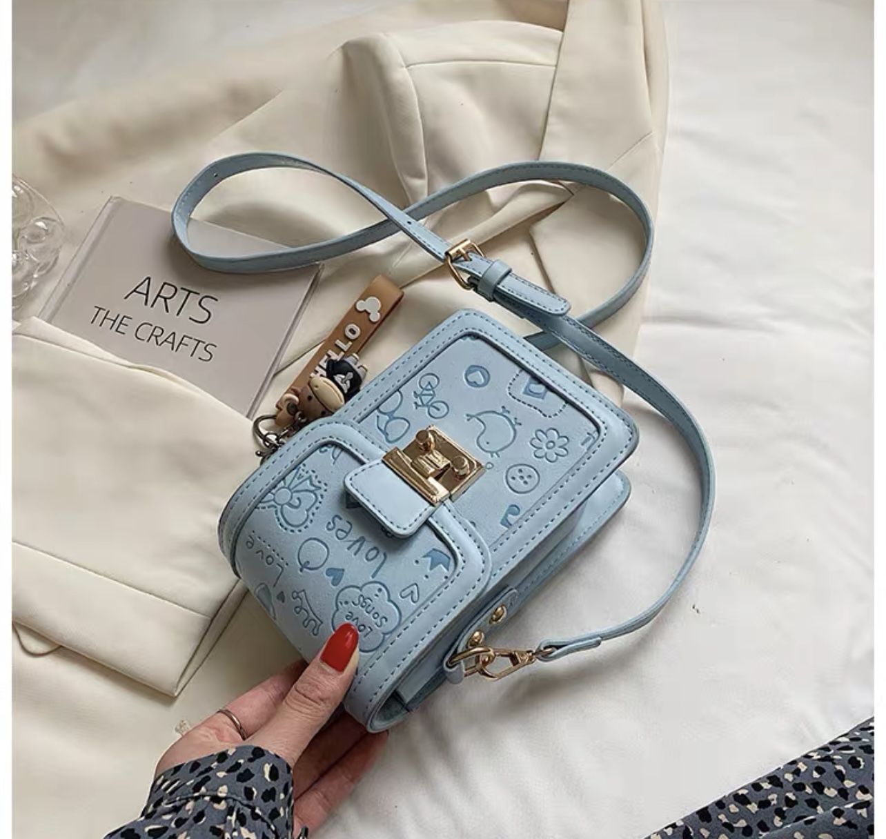 Teddy cutie print sling bag BG106