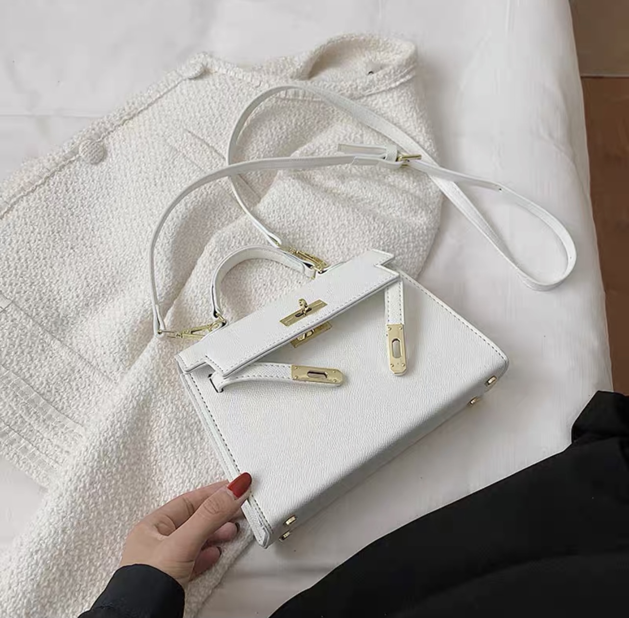 Show me something new handbag BG115 image