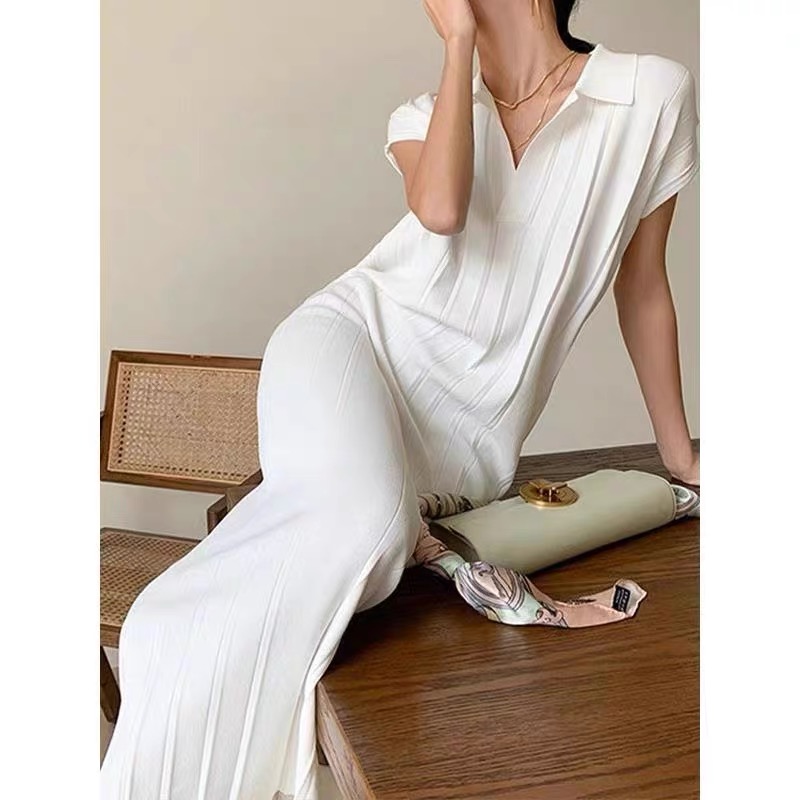 You need to leave him sweat gown KBC47 image