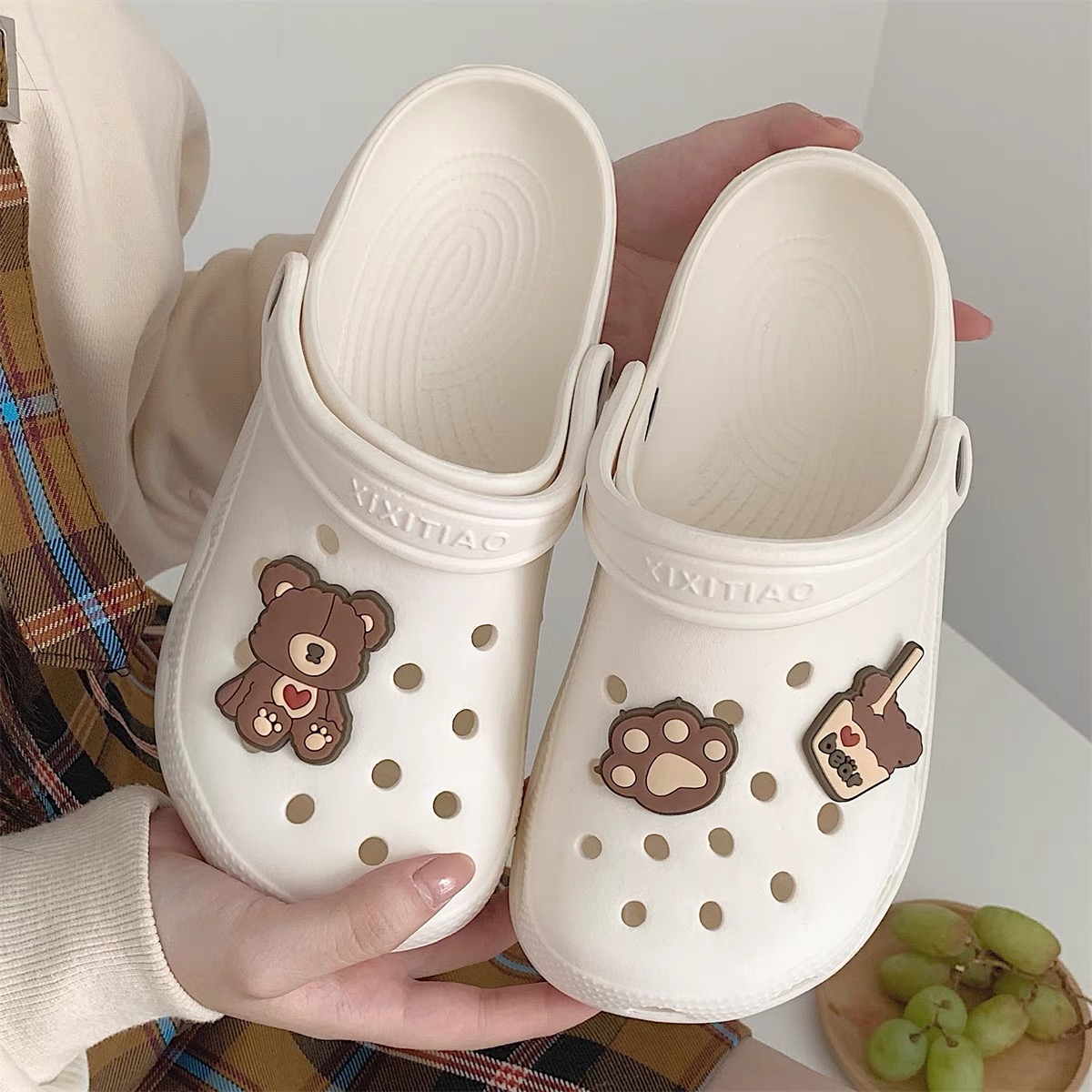 Last min trip crocs SNZZ311 images