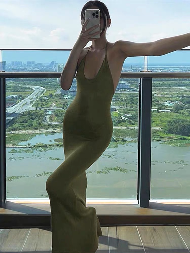 Turning heads bodycon image